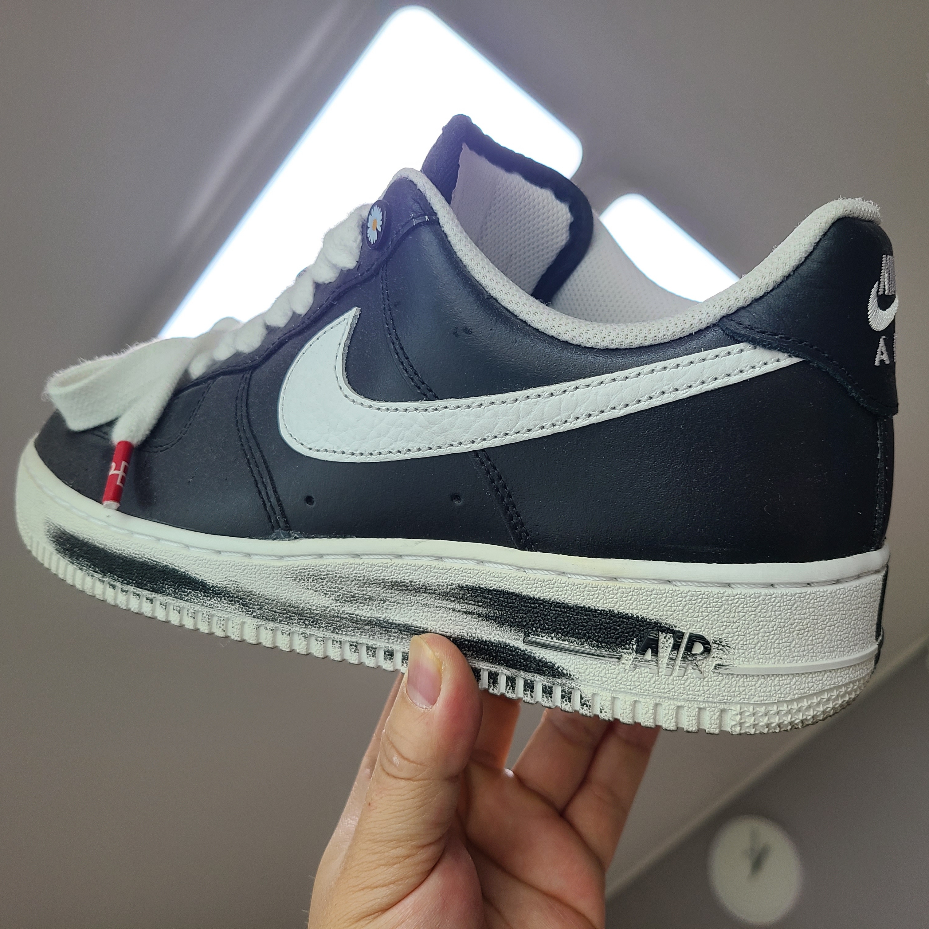 Nike x Peaceminusone Air Force 1 Low Para-Noise 착용 스타일