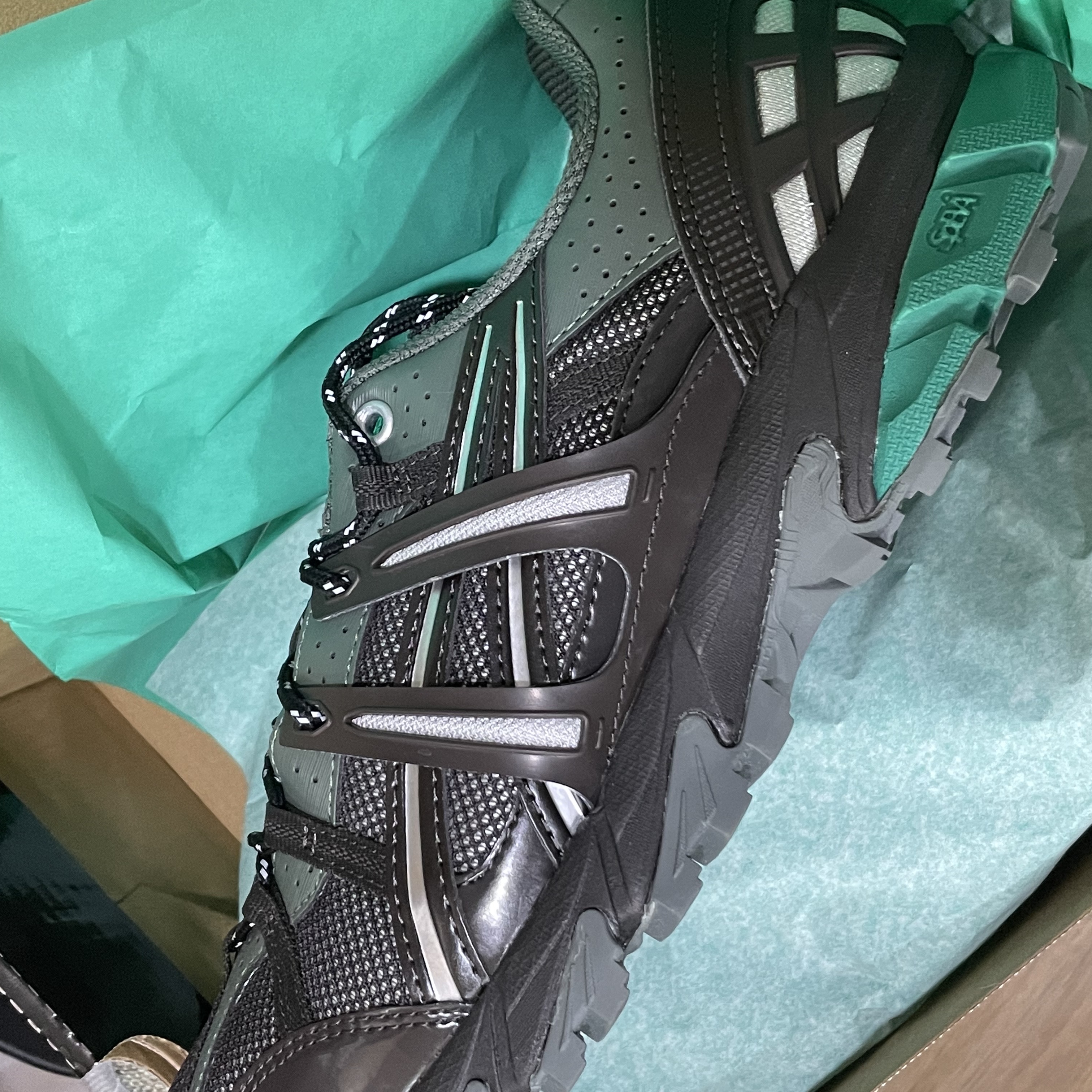 (W) Asics x Matin Kim Gel-Sonoma 15-50 Black Pure Silver 착용 스타일 - 2