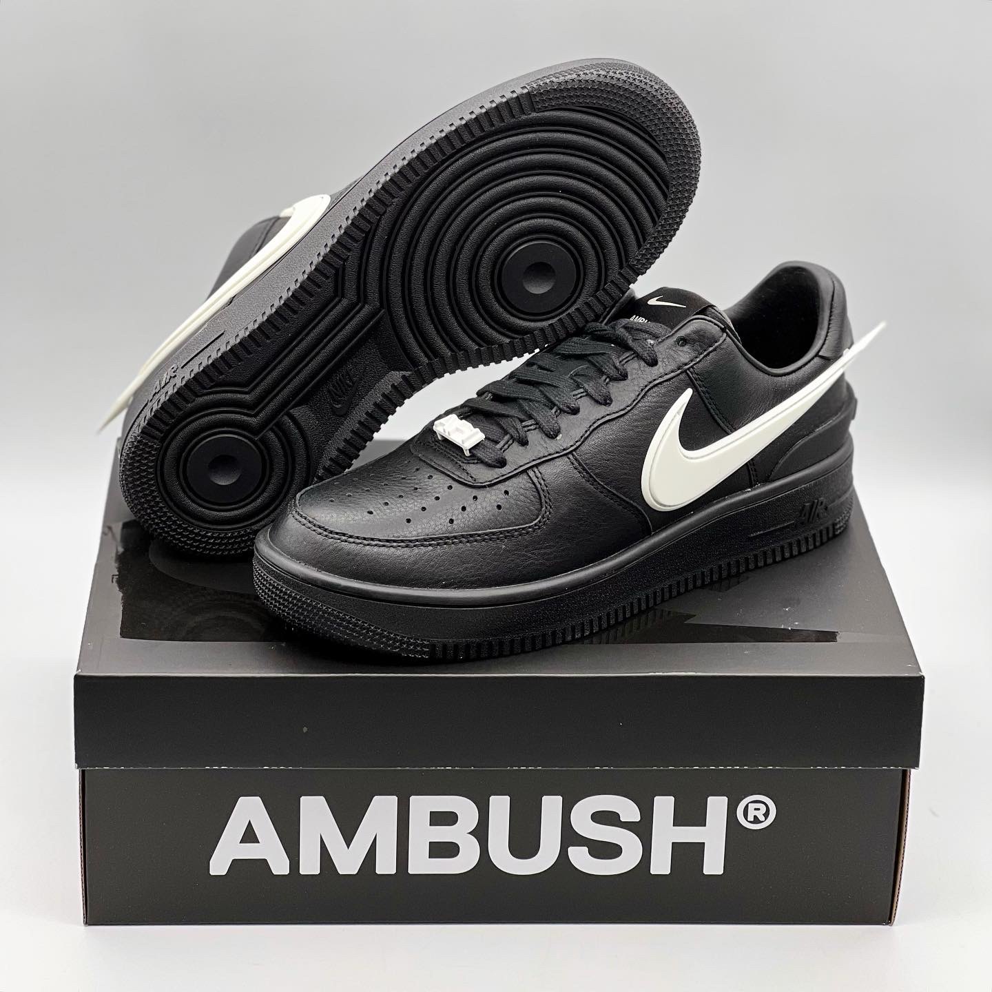 Nike x Ambush Air Force 1 Low SP Black 착용 스타일 - 1