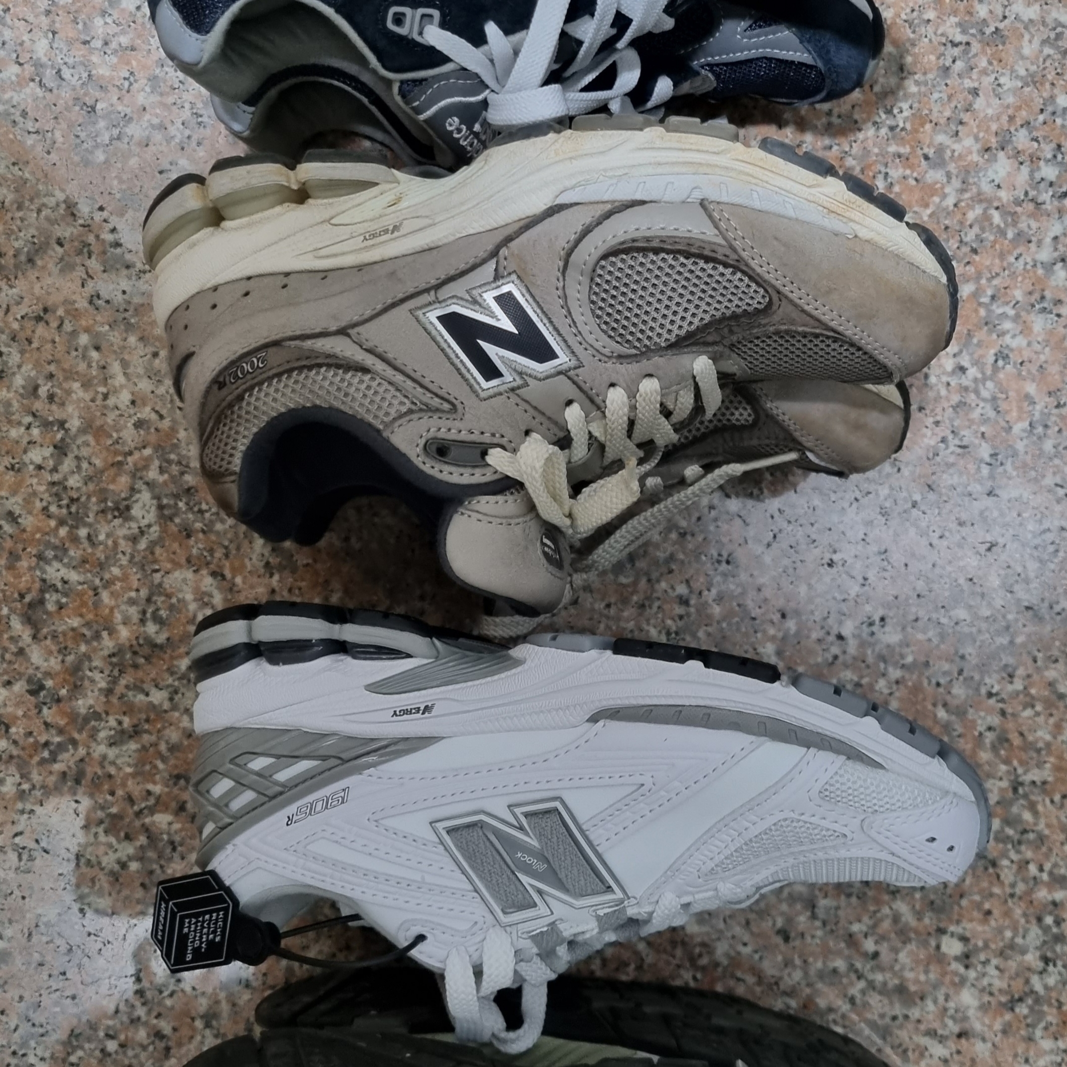 New Balance 410v5 Black - 2E Wide, (W) New Balance 991 Made in UK Navy 착용 스타일 - 5