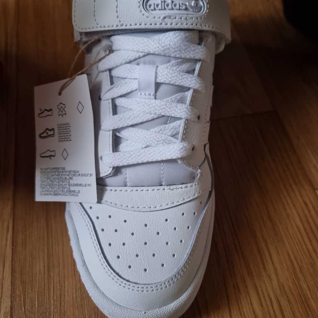 Adidas Forum Low Triple White 착용 스타일