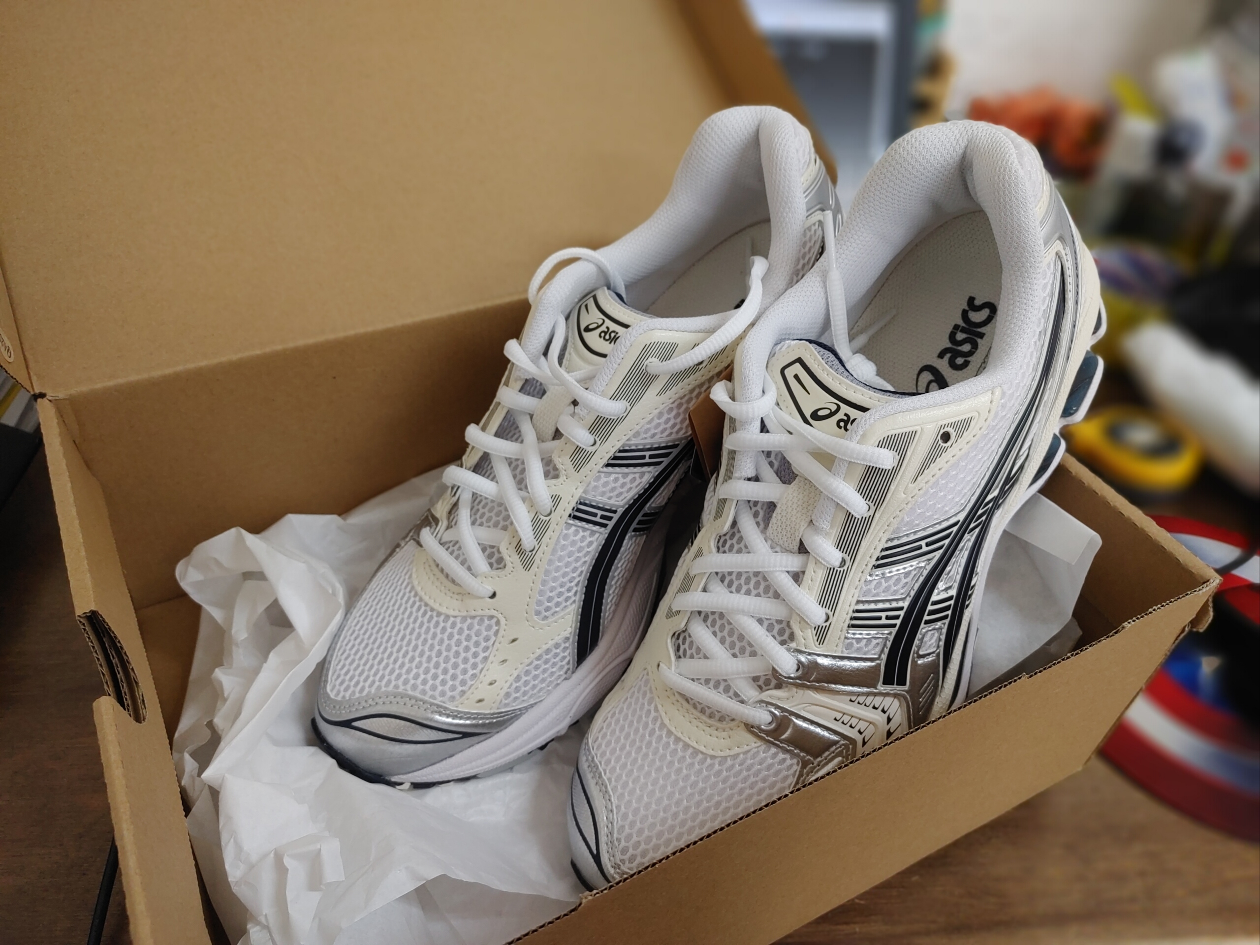 (W) Asics Gel-Kayano 14 White Midnight 착용 스타일 - 2