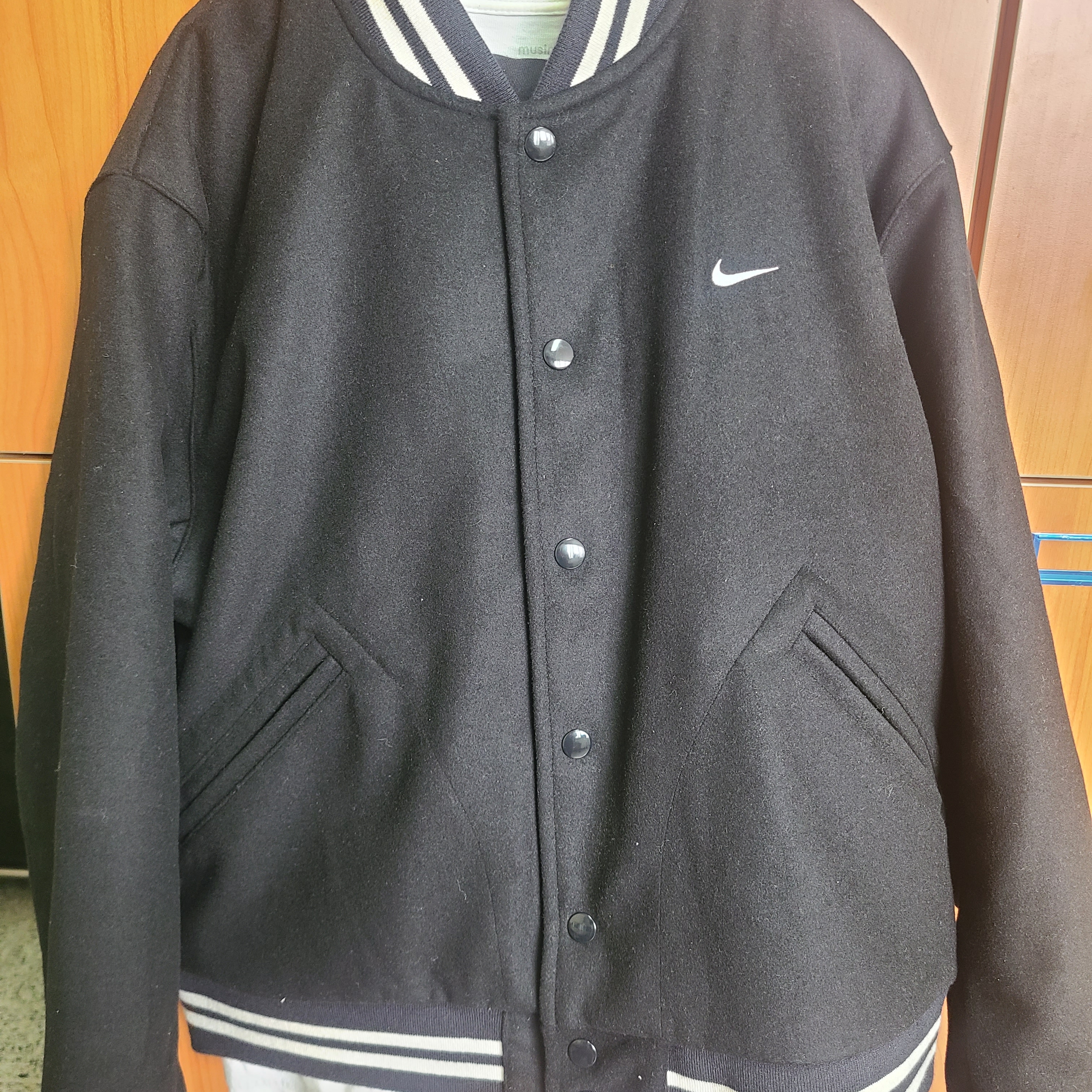 Nike NSW Authentics Varsity Jacket Black - Asia 착용 스타일