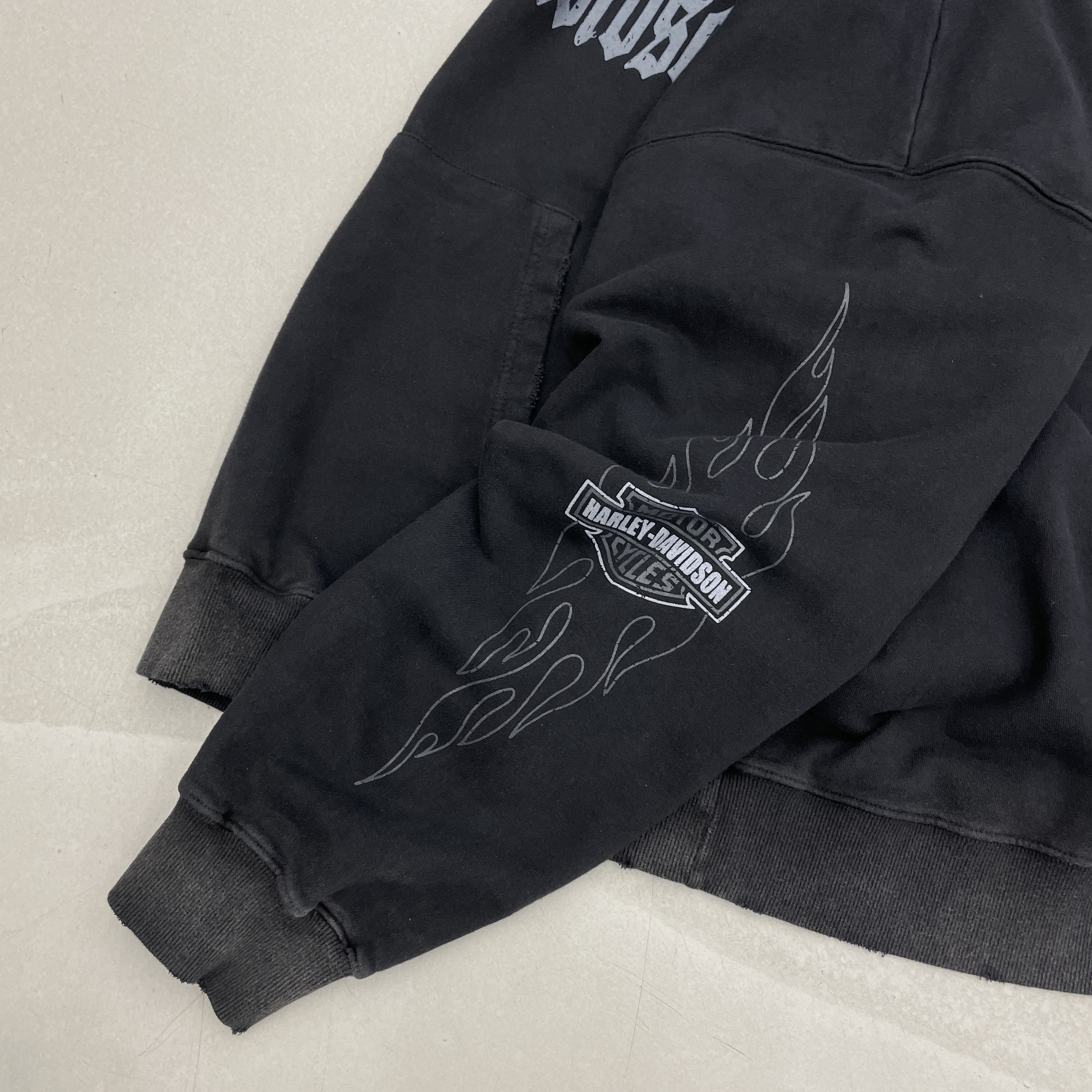 Adidas Yeezy 500 Utility Black 2018/2020 착용 스타일 - 4