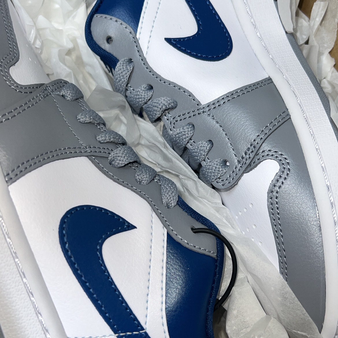 (W) Jordan 1 Low White Grey Blue 착용 스타일