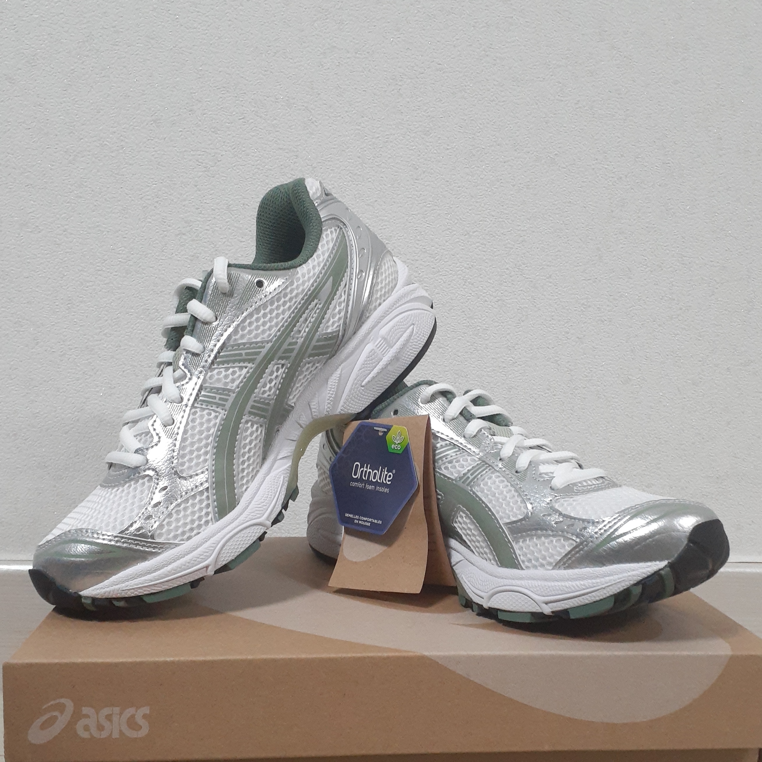 Asics Gel-Kayano 14 White Slate Grey 착용 스타일 - 1