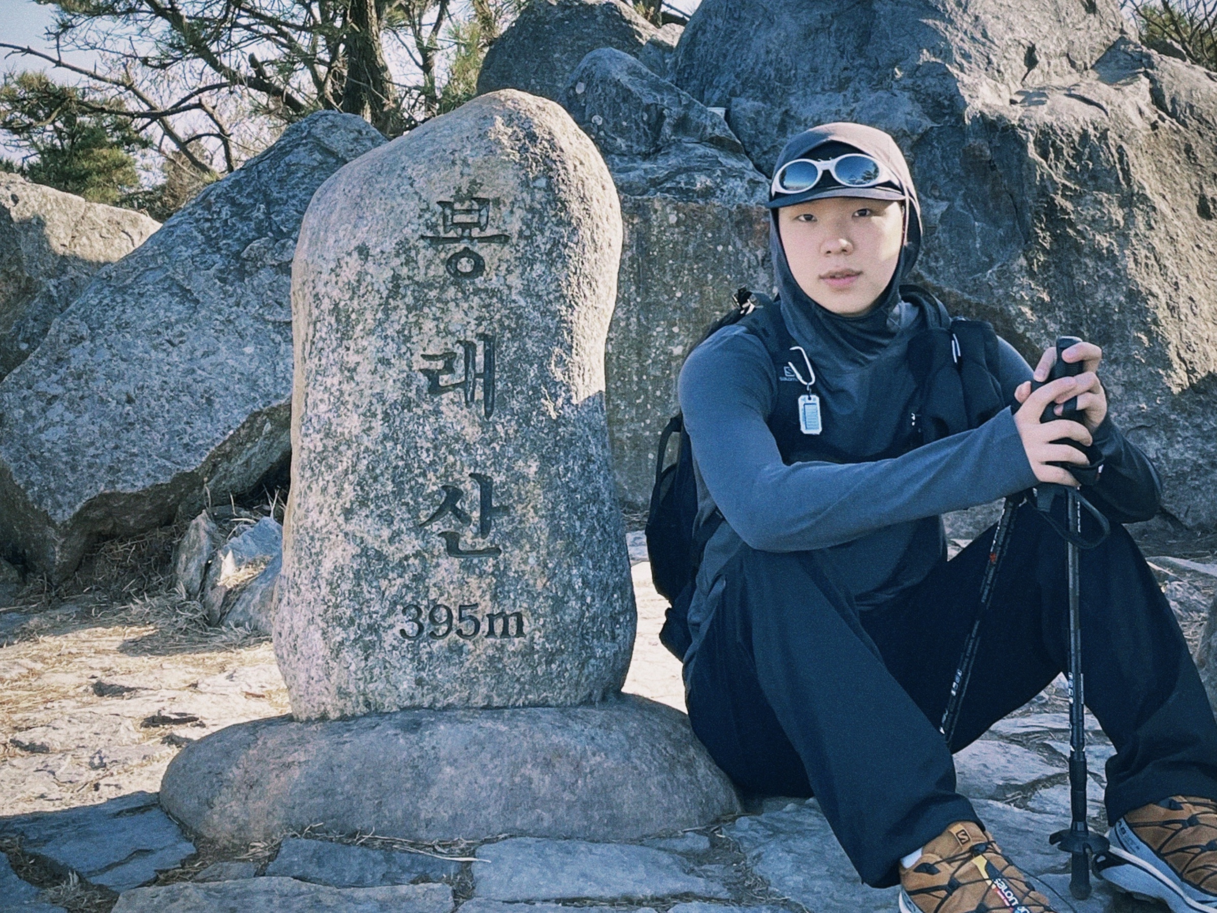 Oakley Eye Jacket Redux Matte Black Frame Prizm Grey Lenses High Bridge Fit, Salomon XT-6 Apricot Buff 착용 스타일 - 1
