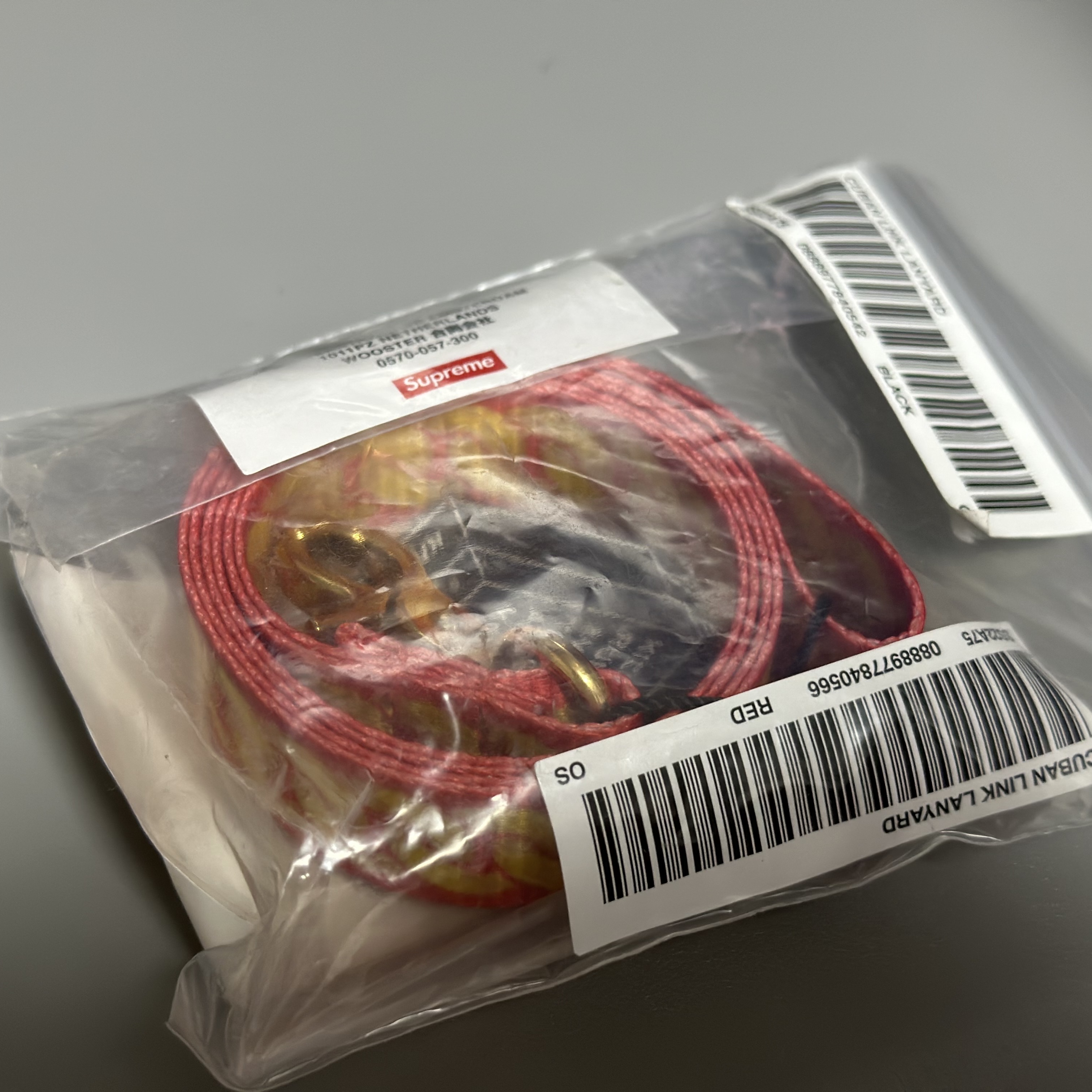 Supreme Lighter Case Carabiner Red - 22SS, Supreme Chapstick Red (3 Pack) 착용 스타일 - 5