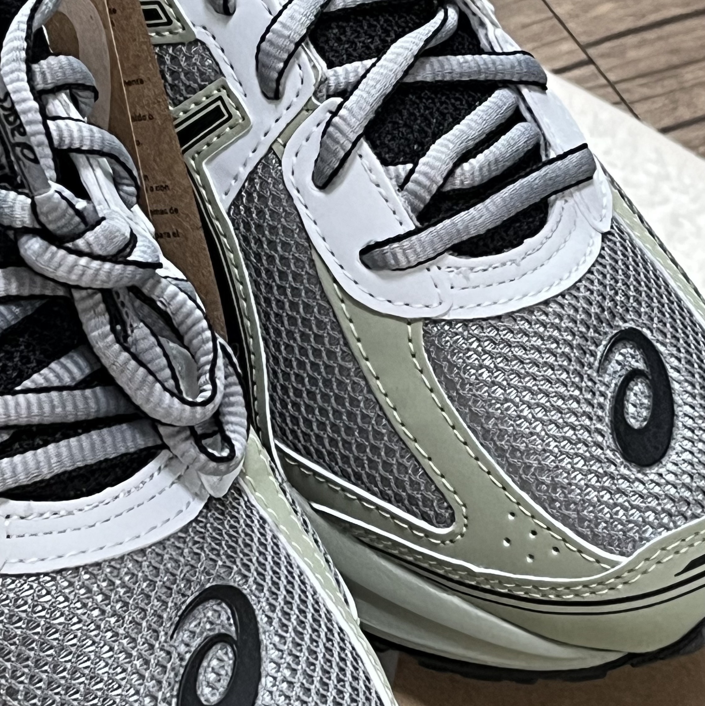 Asics Jog 100 S Sheet Rock - 2E Wide 착용 스타일 - 3