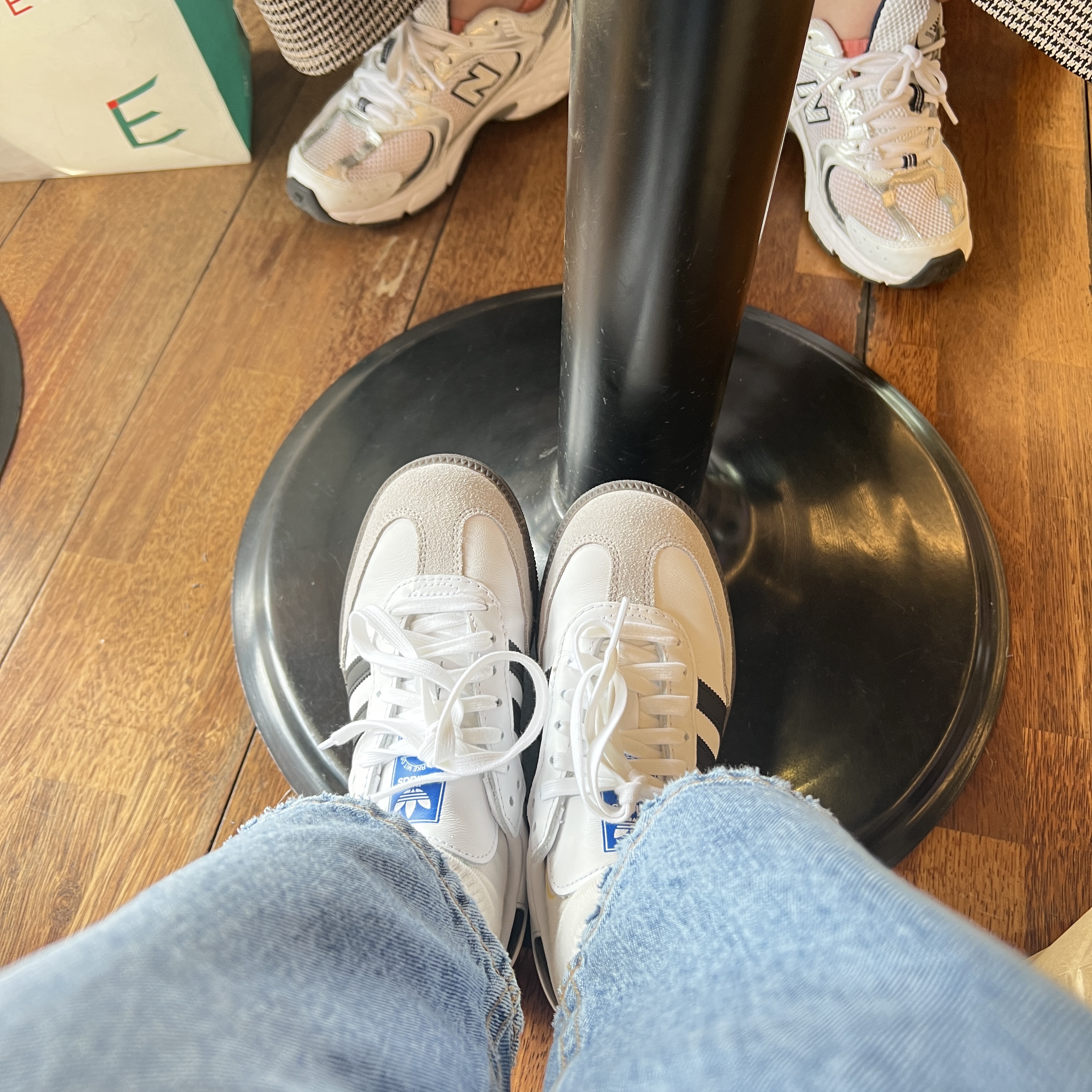 Adidas Samba OG Cloud White 착용 스타일