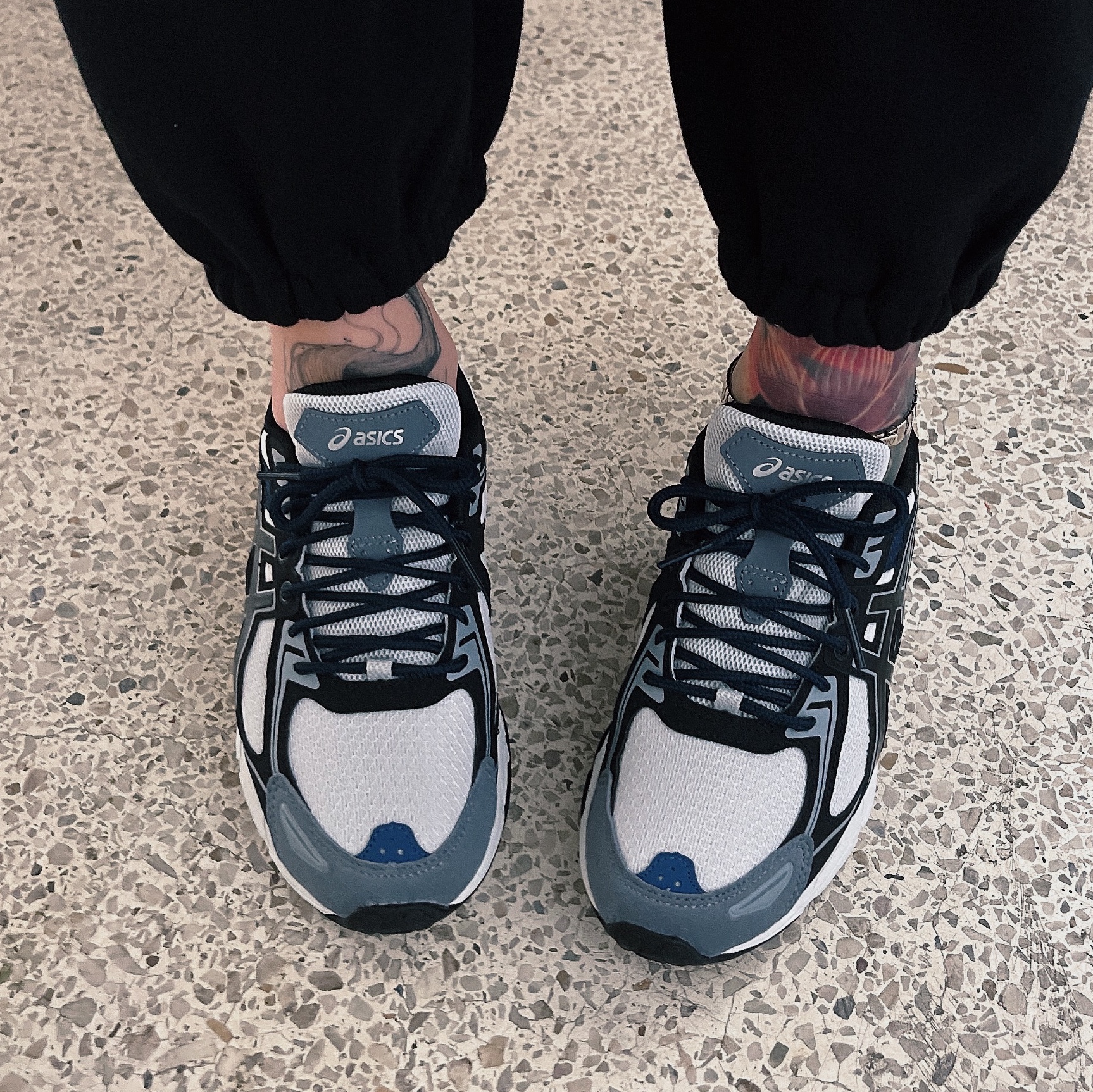 Asics Gel-Venture 6 SPS Glacier Grey 착용 스타일 - 4