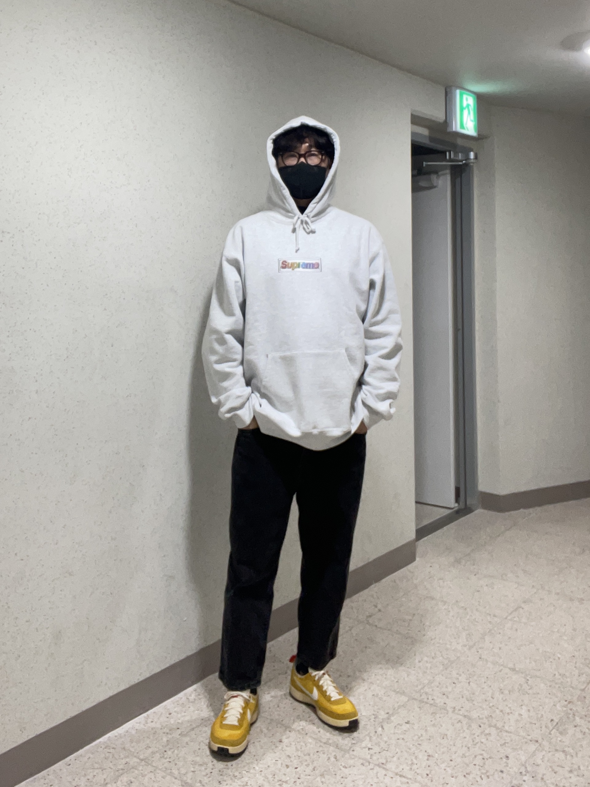 Supreme Bling Box Logo Hooded Sweatshirt Ash Grey - 22SS, Nike x Tom Sachs General Purpose Shoe Archive 착용 스타일 - 1