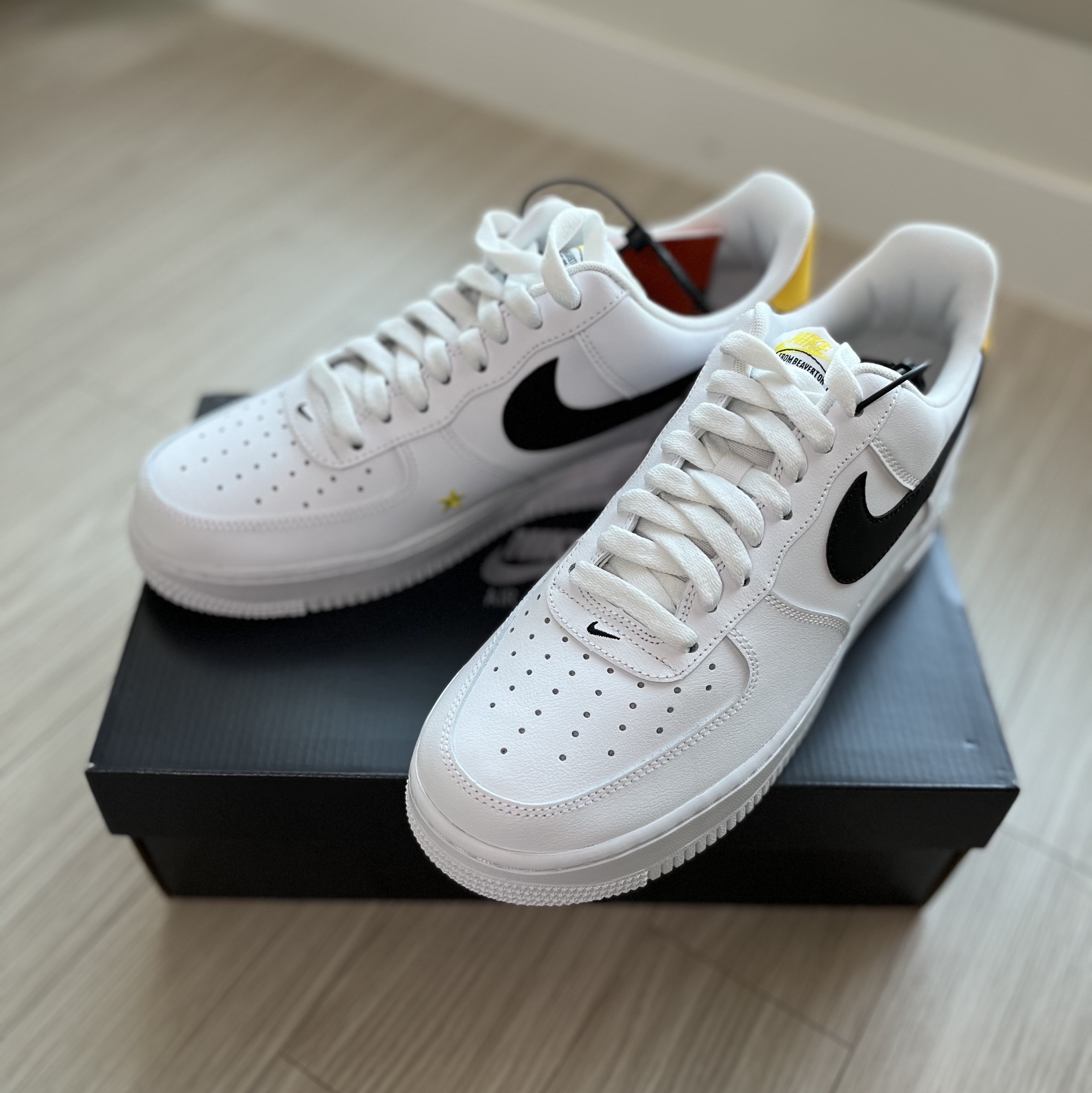 Nike Air Force 1 '07 LV8 2 Have a Nike Day 착용 스타일