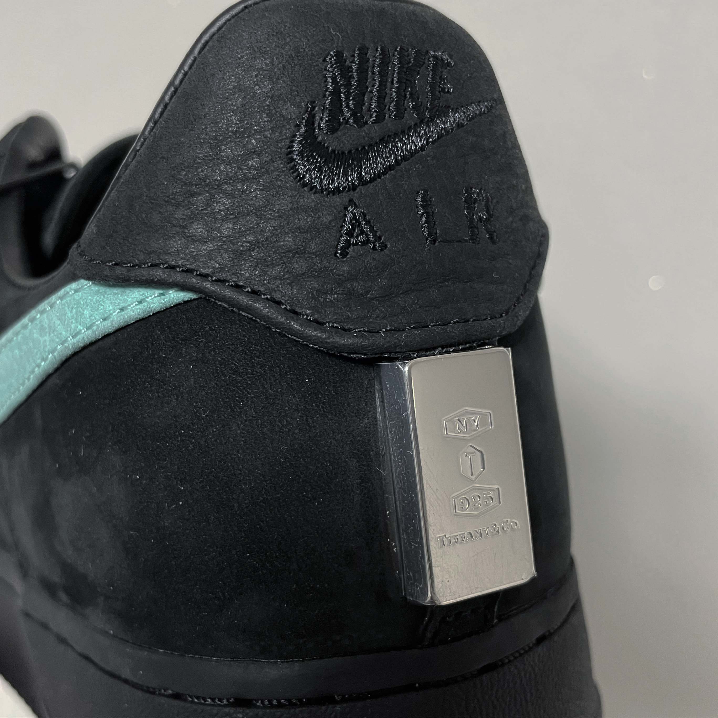 Nike x Tiffany & Co. Air Force 1 Low SP 1837 착용 스타일