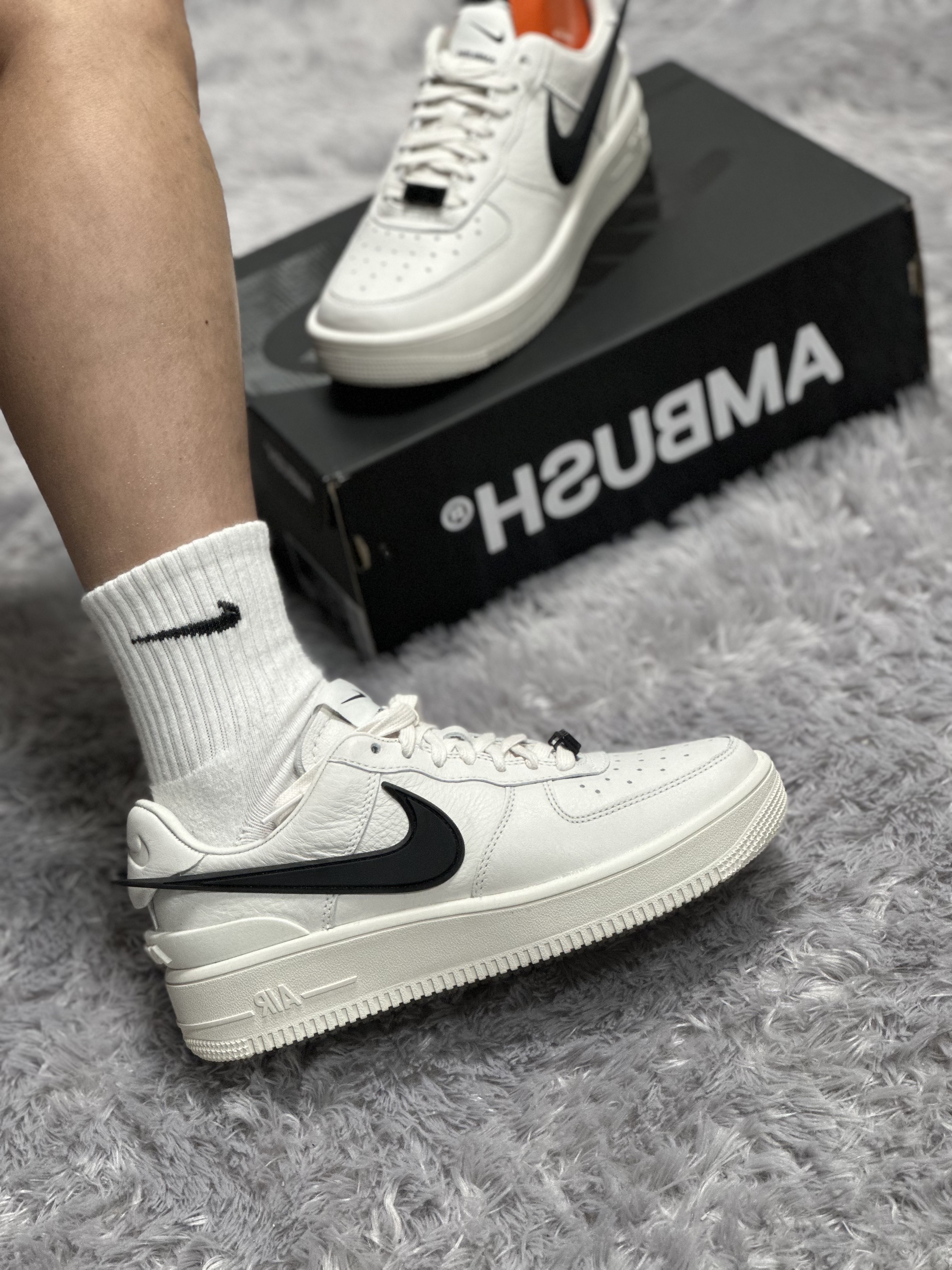 Nike x Ambush Air Force 1 Low SP Phantom 착용 스타일