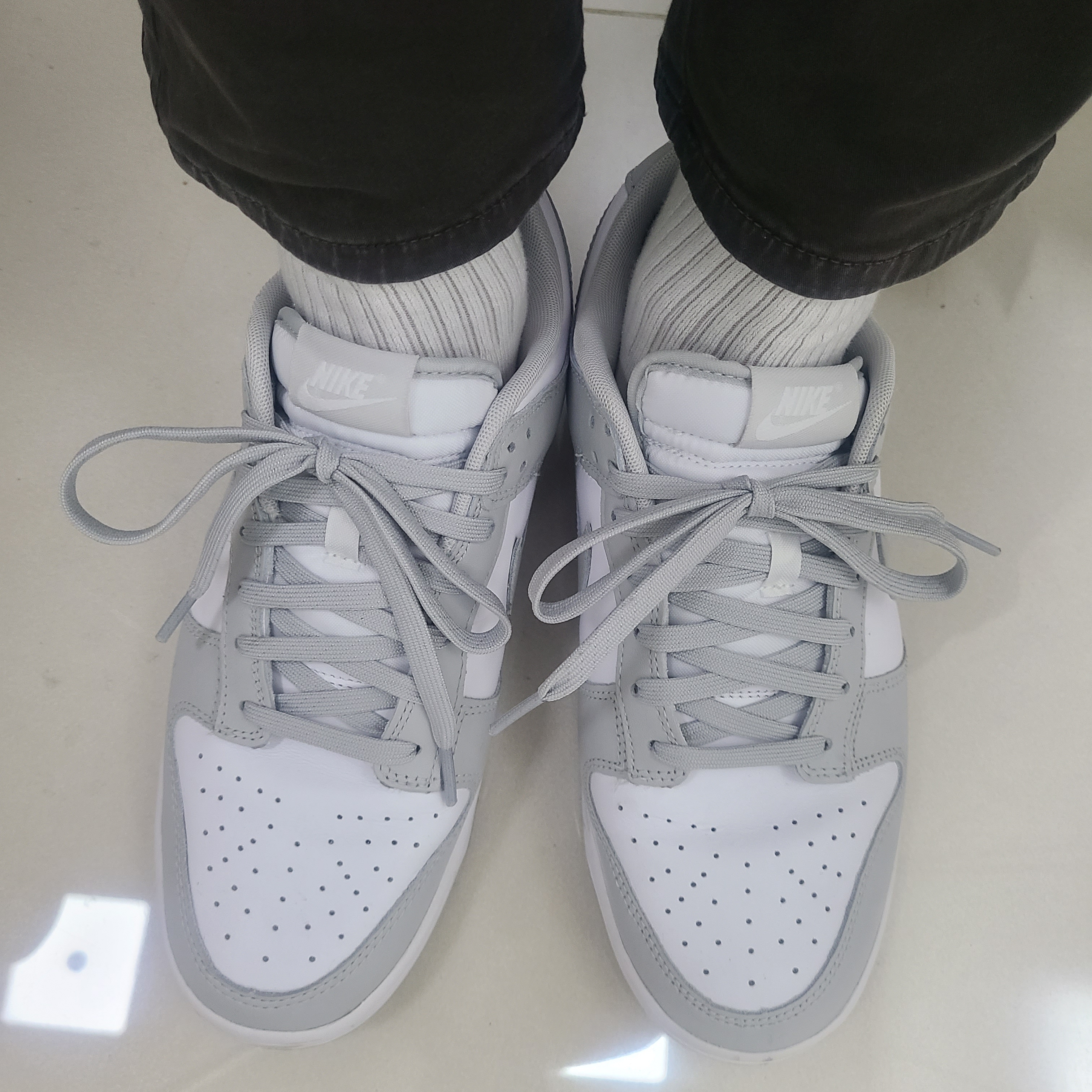Nike Dunk Low Retro Grey Fog 착용 스타일