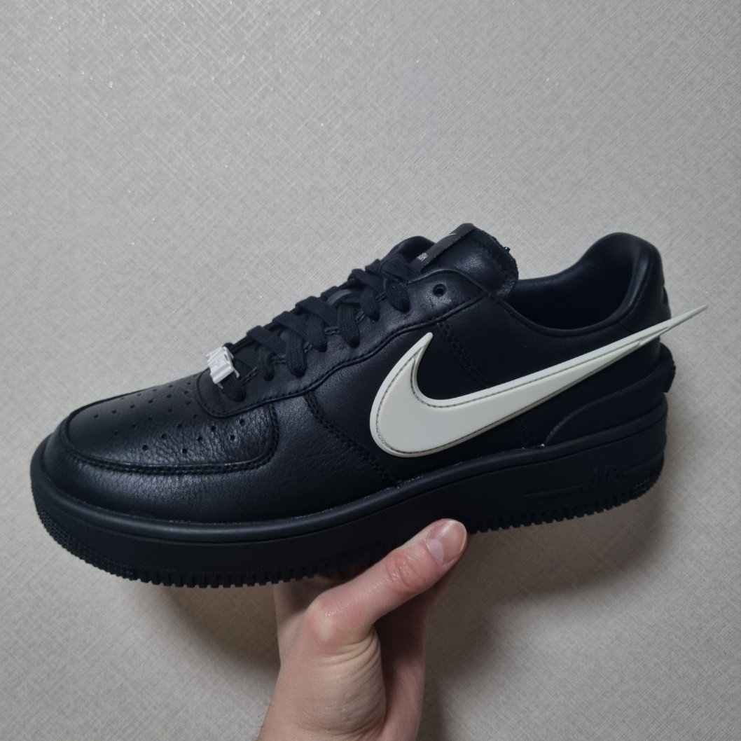 Nike x Ambush Air Force 1 Low SP Black 착용 스타일 - 1