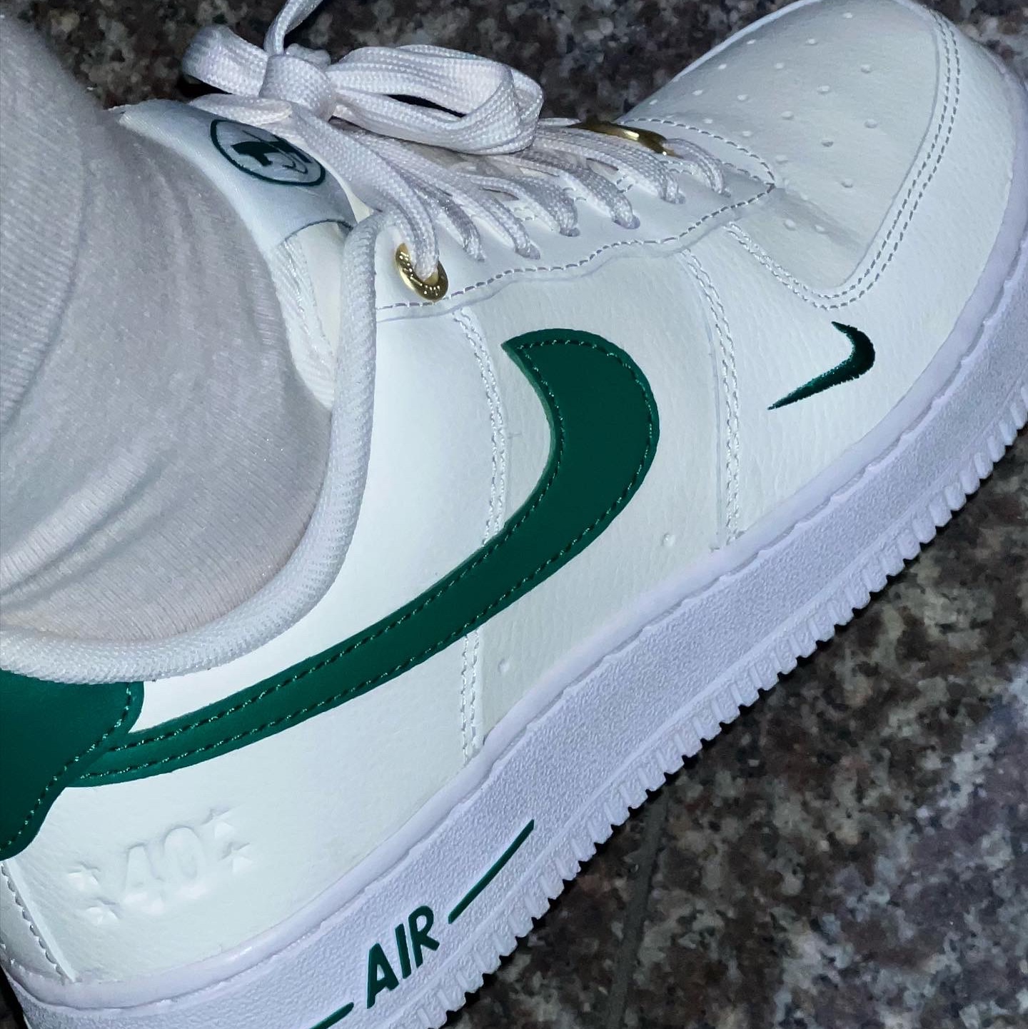 (W) Nike Air Force 1 '07 SE 40th Anniversary Join Forces Sail Malachite 착용 스타일 - 2