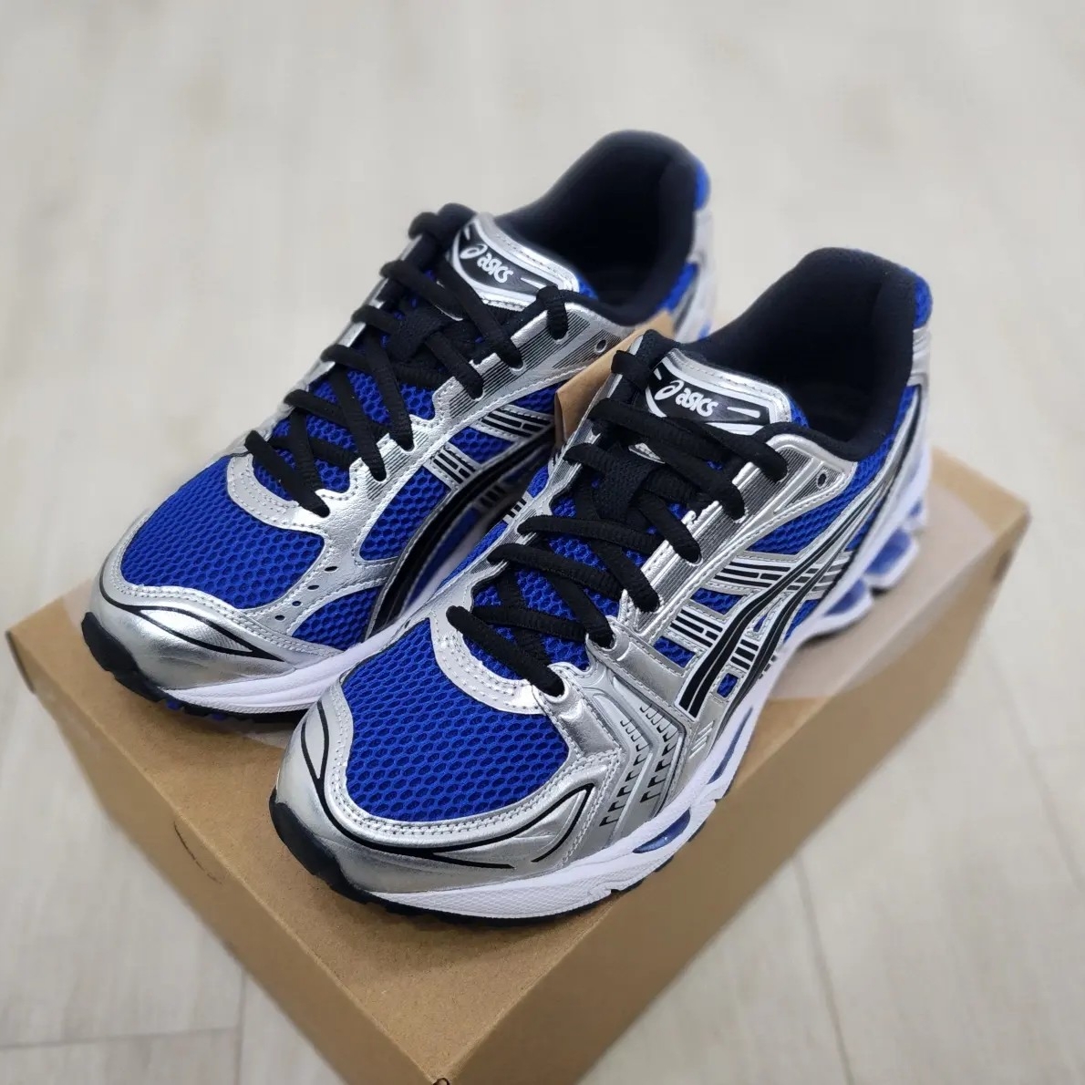 Asics Gel-Kayano 14 Monaco Blue Black 착용 스타일 - 2