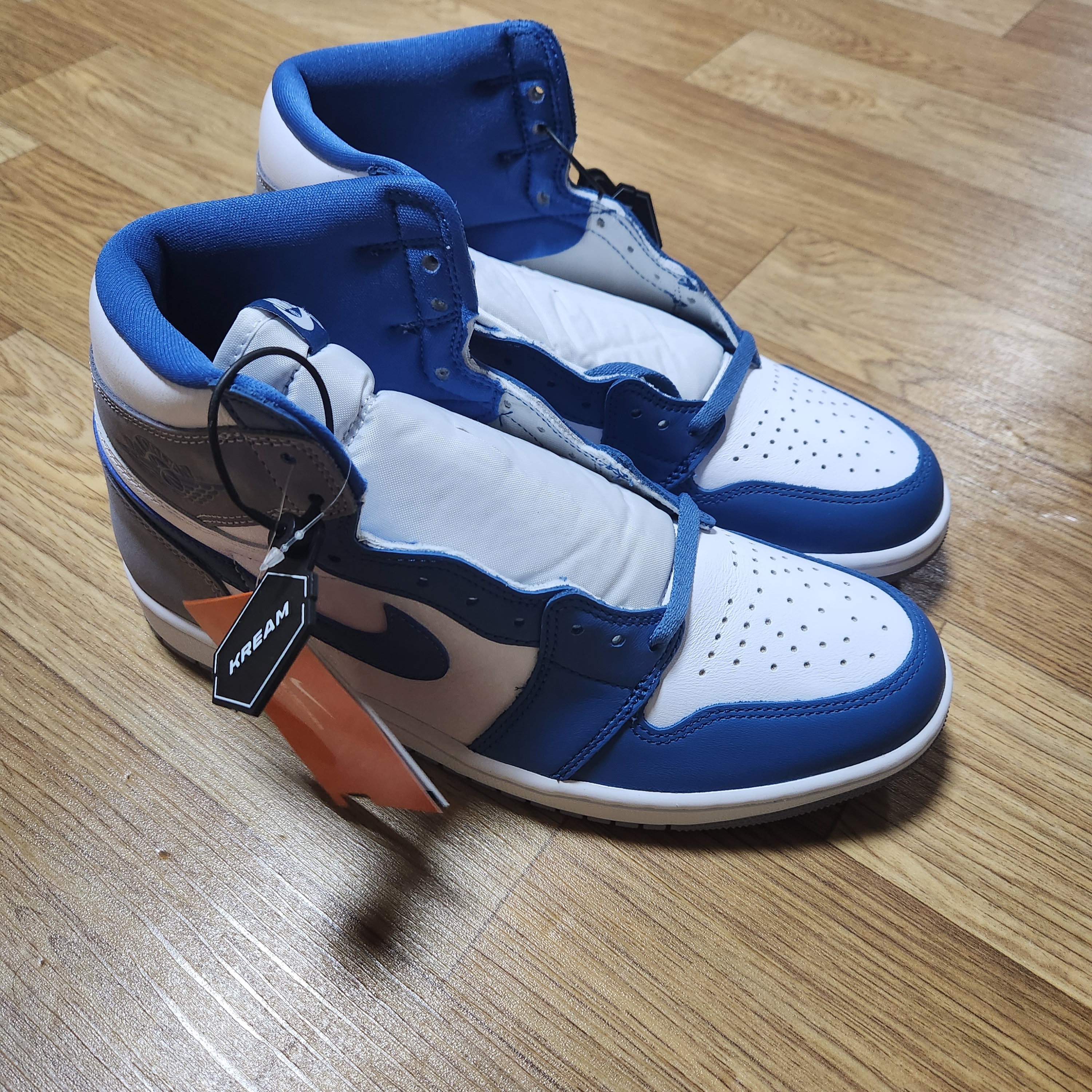 Jordan 1 Retro High OG True Blue 착용 스타일 - 1
