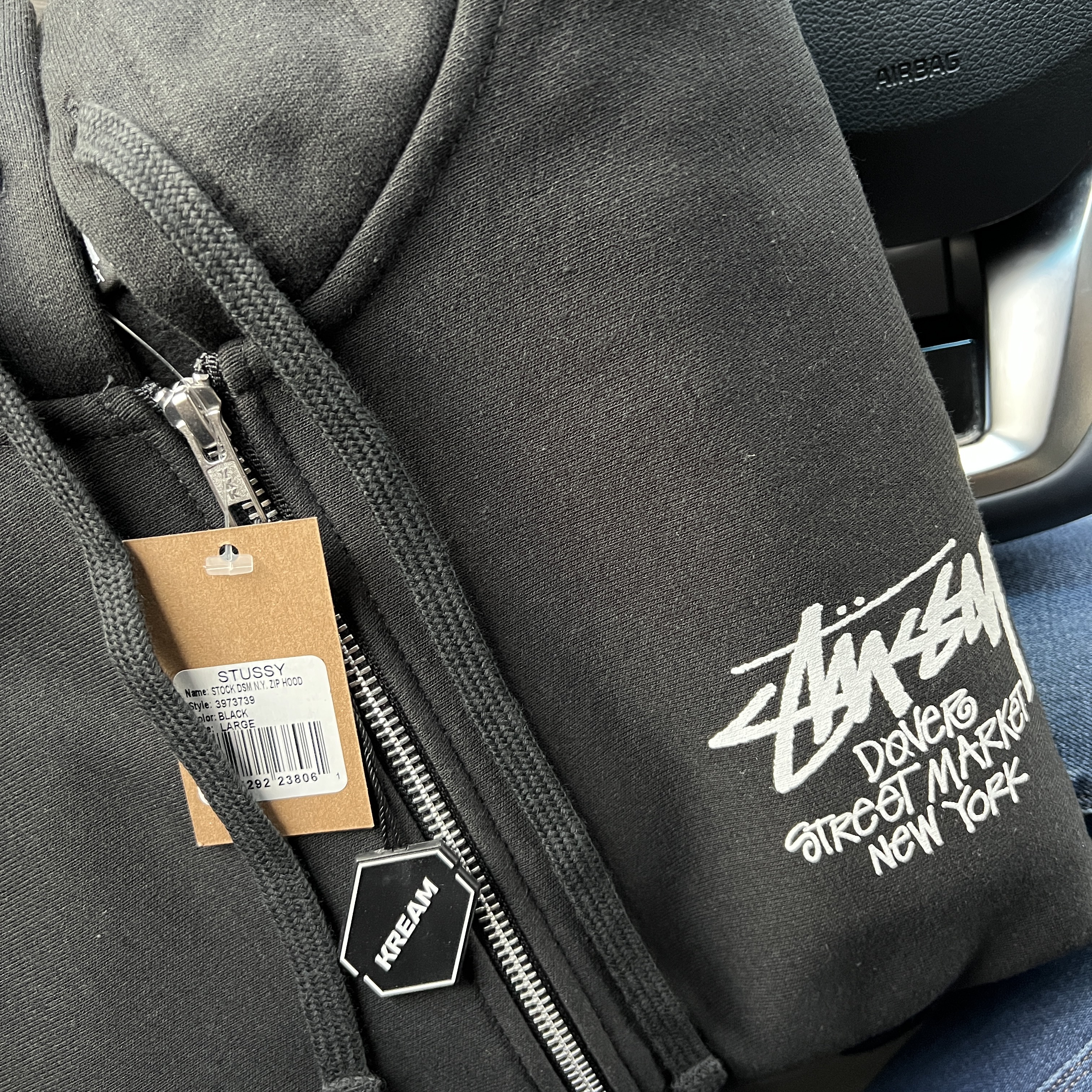 Stussy Stock DSM New York Zip Hoodie Black 2022 착용 스타일 - 1