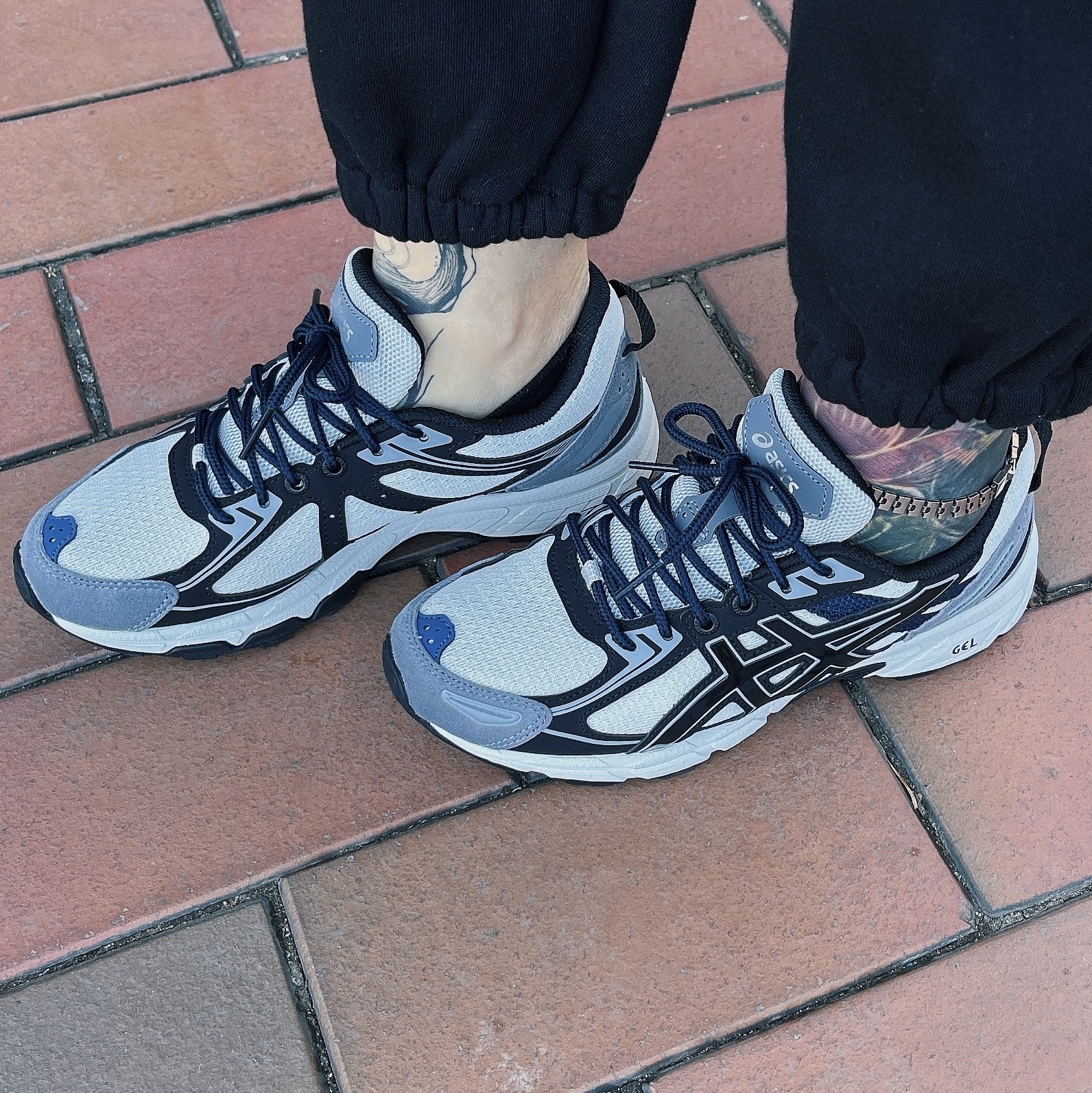 Asics Gel-Venture 6 SPS Glacier Grey 착용 스타일 - 5
