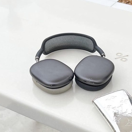 Apple AirPods Max Lightning Space Gray (Korean Ver.) 착용 스타일