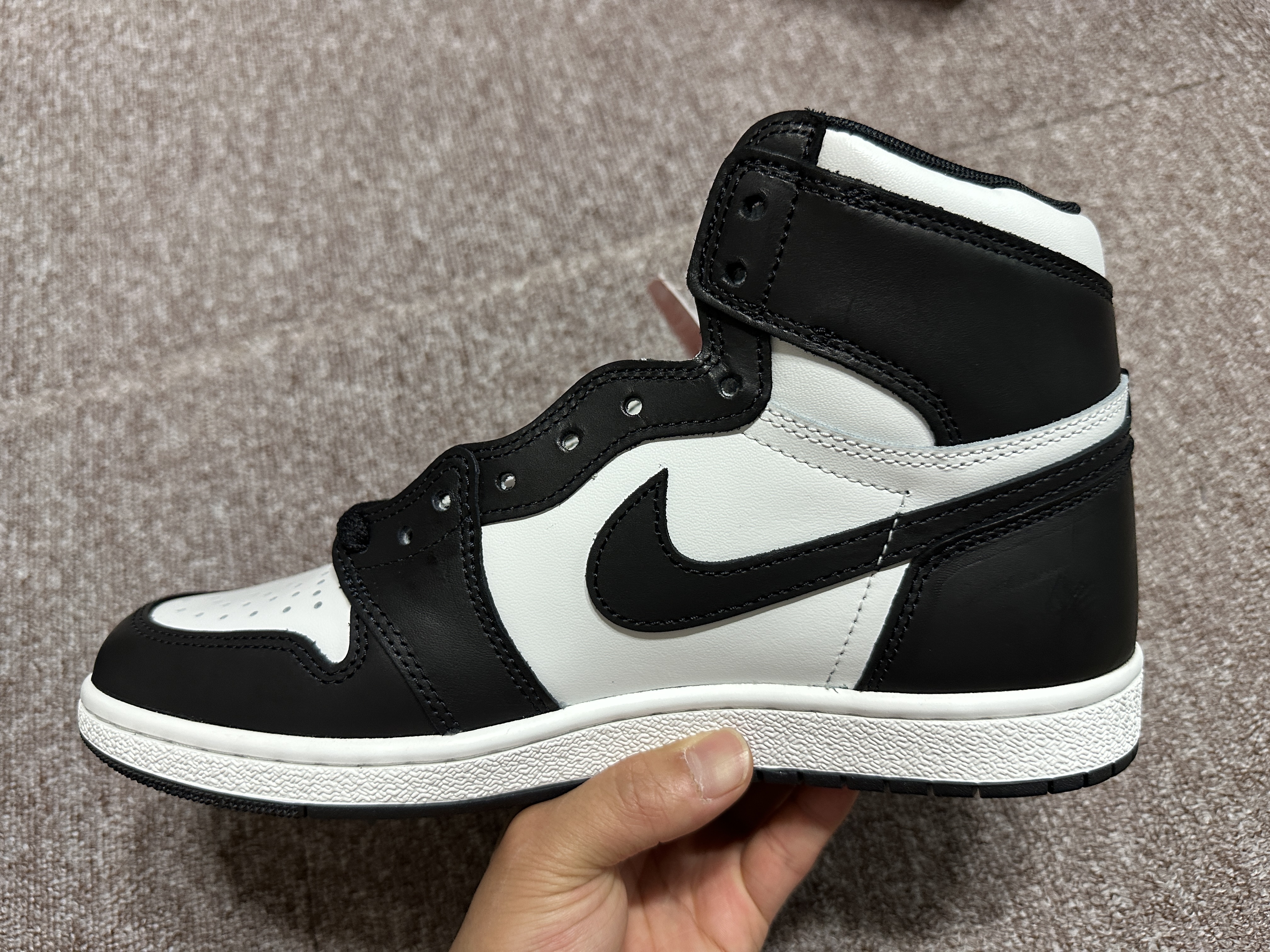 Jordan 1 High 85 Black White 착용 스타일