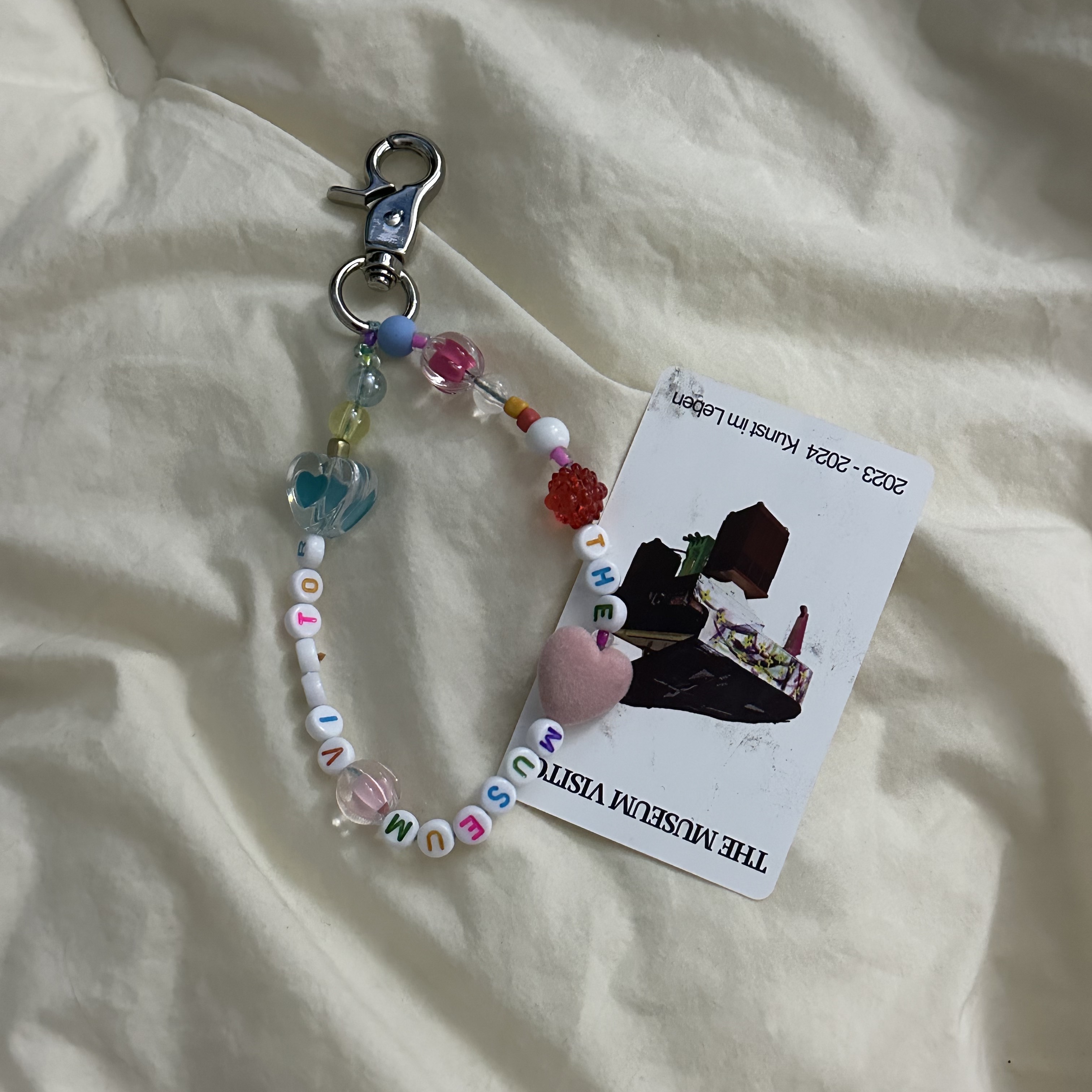 Themuseumvisitor Heart Beads Keyring - 23PS 착용 스타일