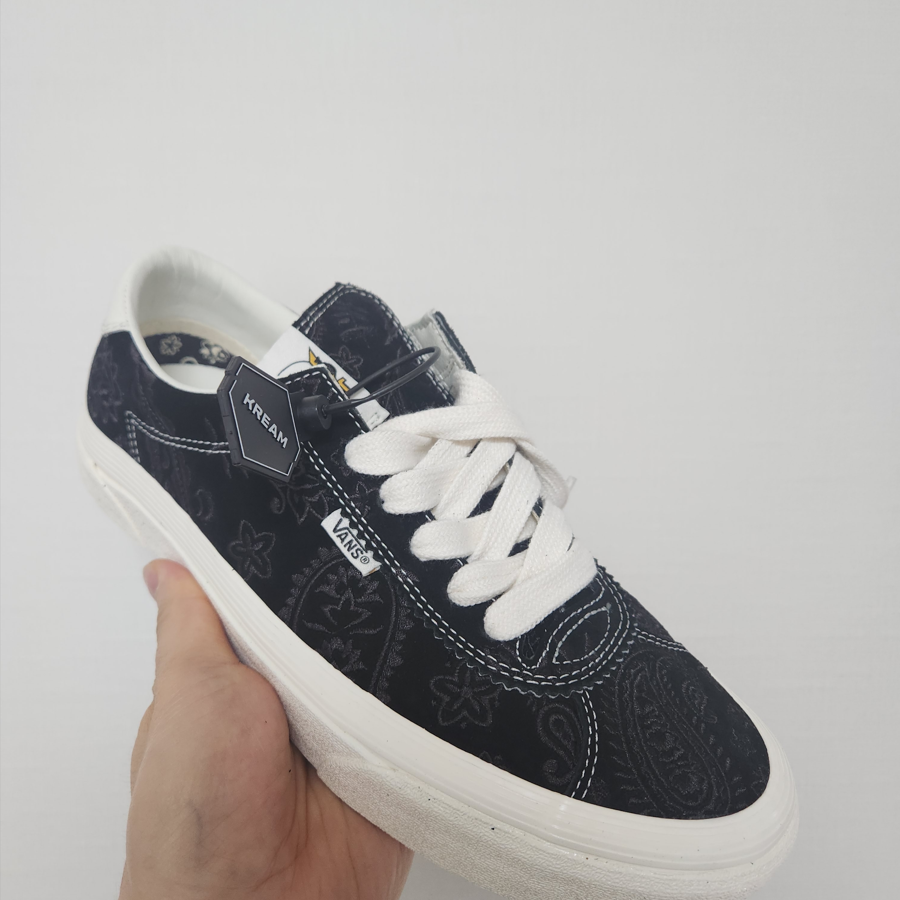 Vans x Anderson .Paak Epaak Sport DX Black Paisley 착용 스타일 - 1