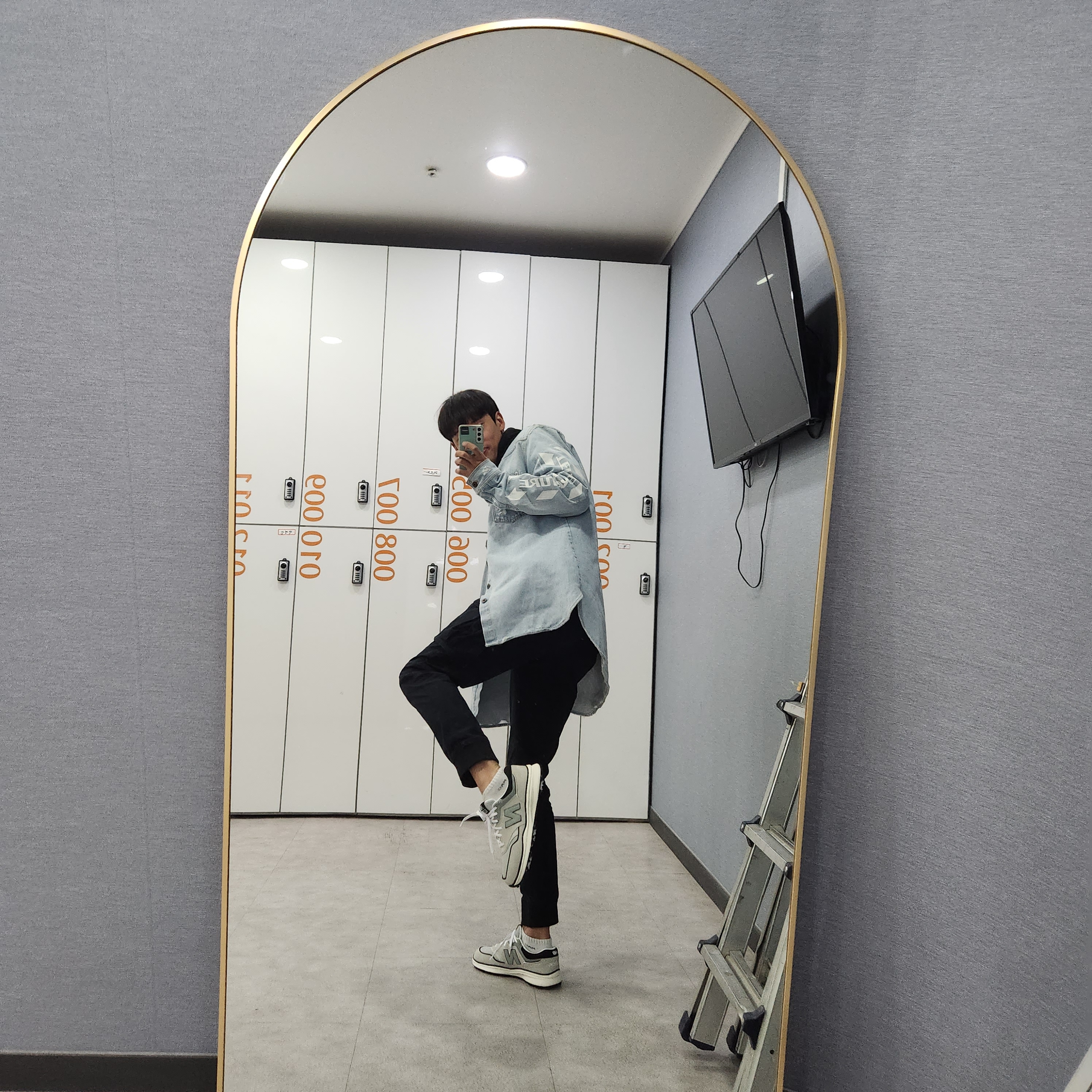 New Balance x Malbon 997 Golf Sand 착용 스타일 - 2