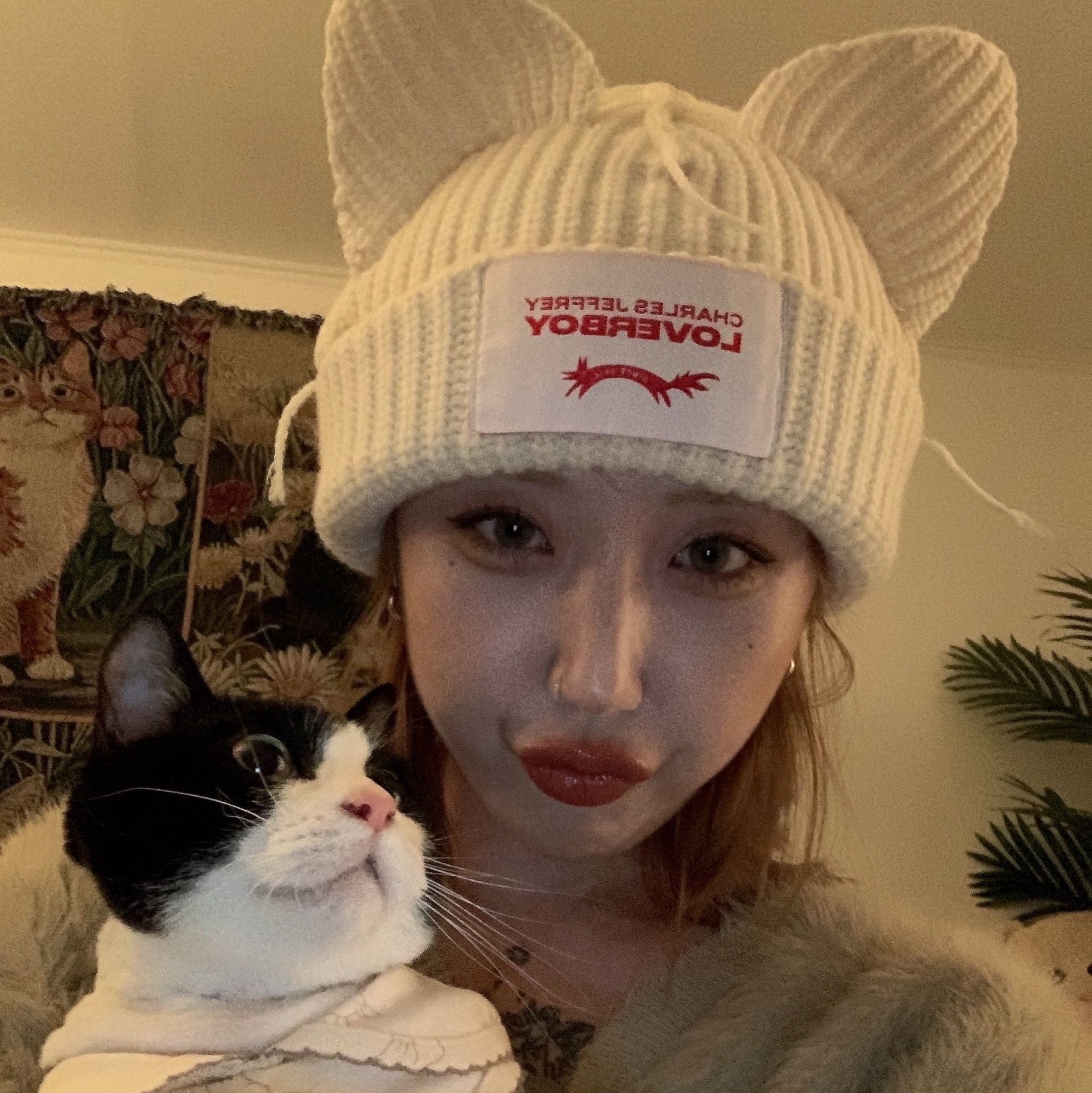 Charles Jeffrey Loverboy Chunky Ears Beanie Ecru 착용 스타일