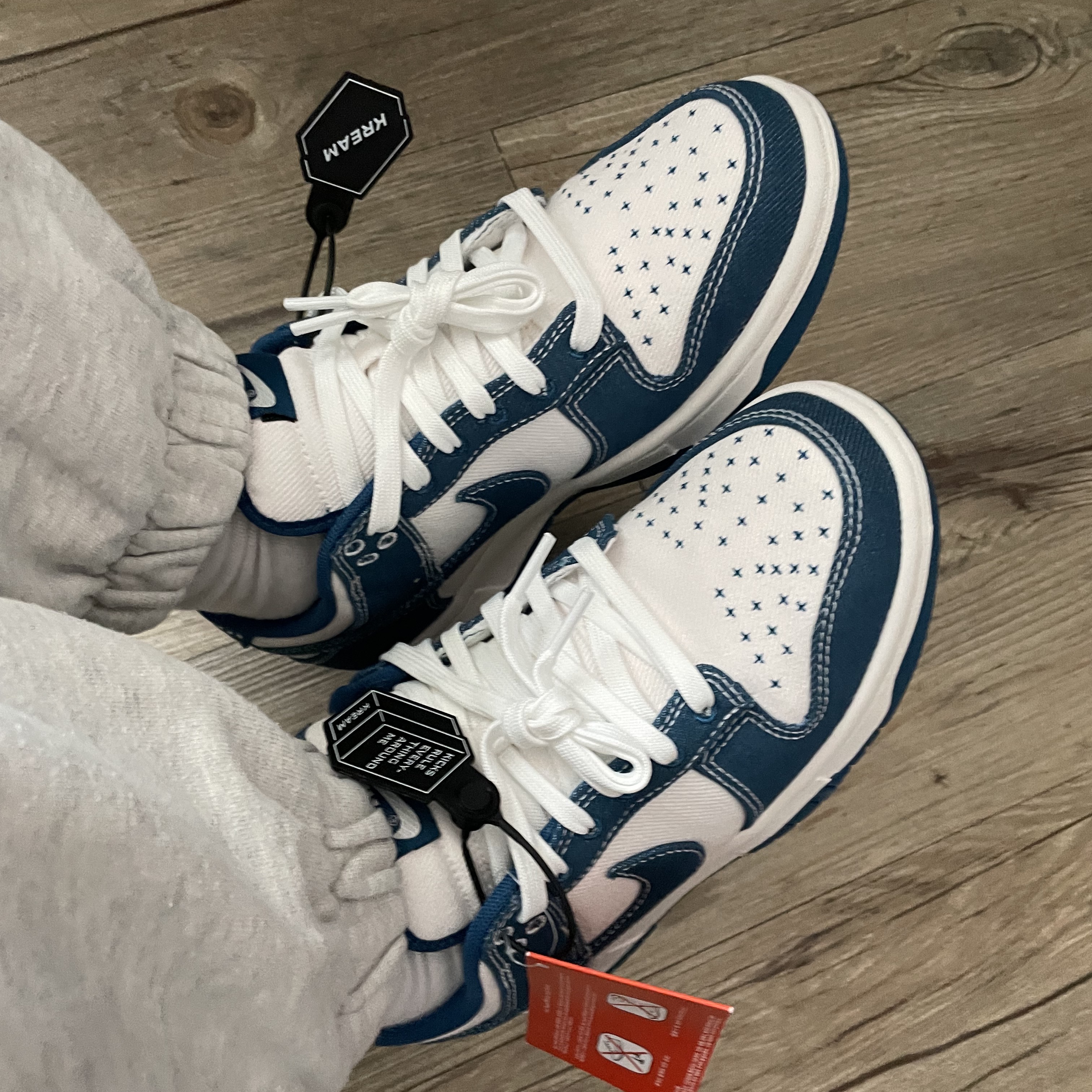Nike Dunk Low Retro SE Industrial Blue 착용 스타일 - 2