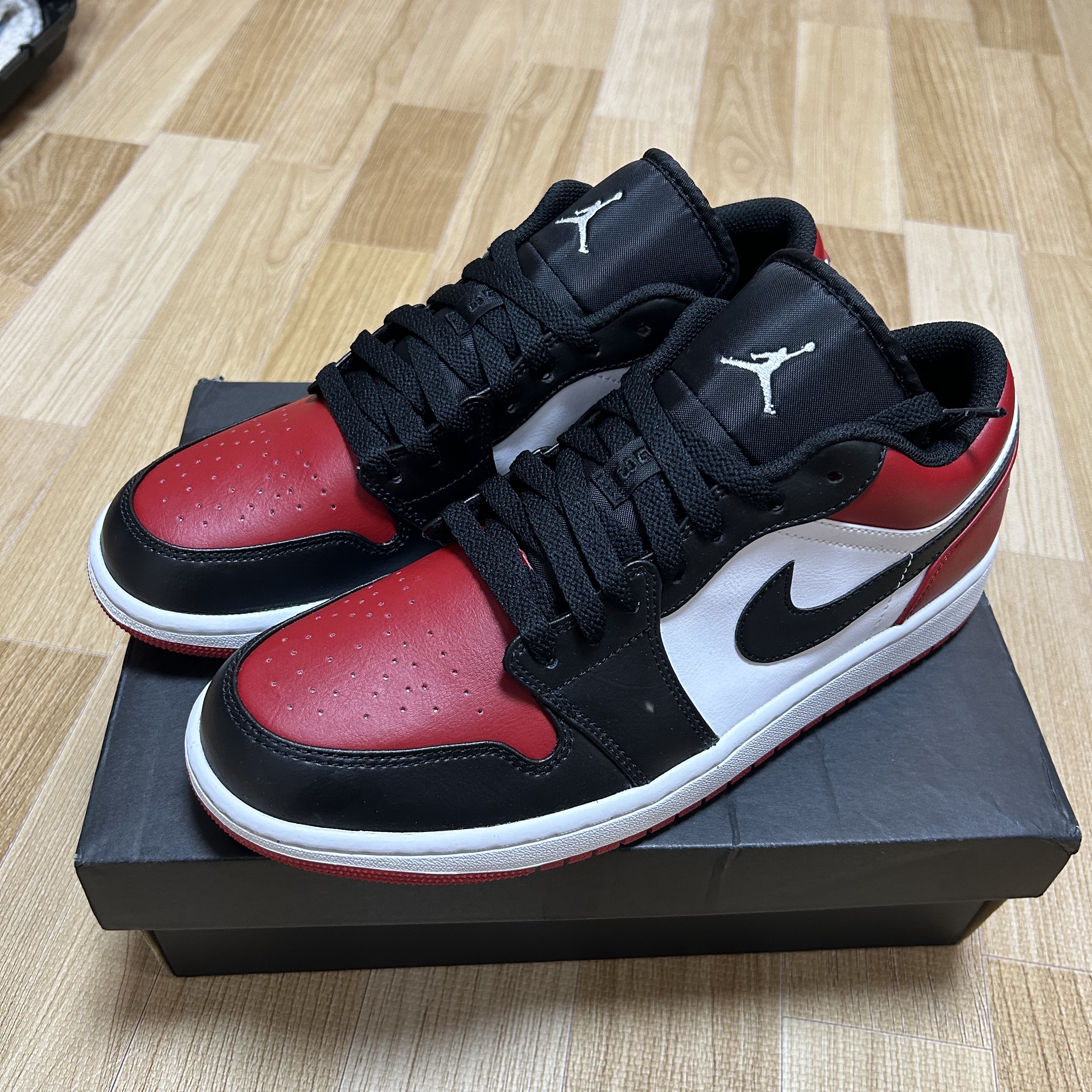 Jordan 1 Low Bred Toe 착용 스타일