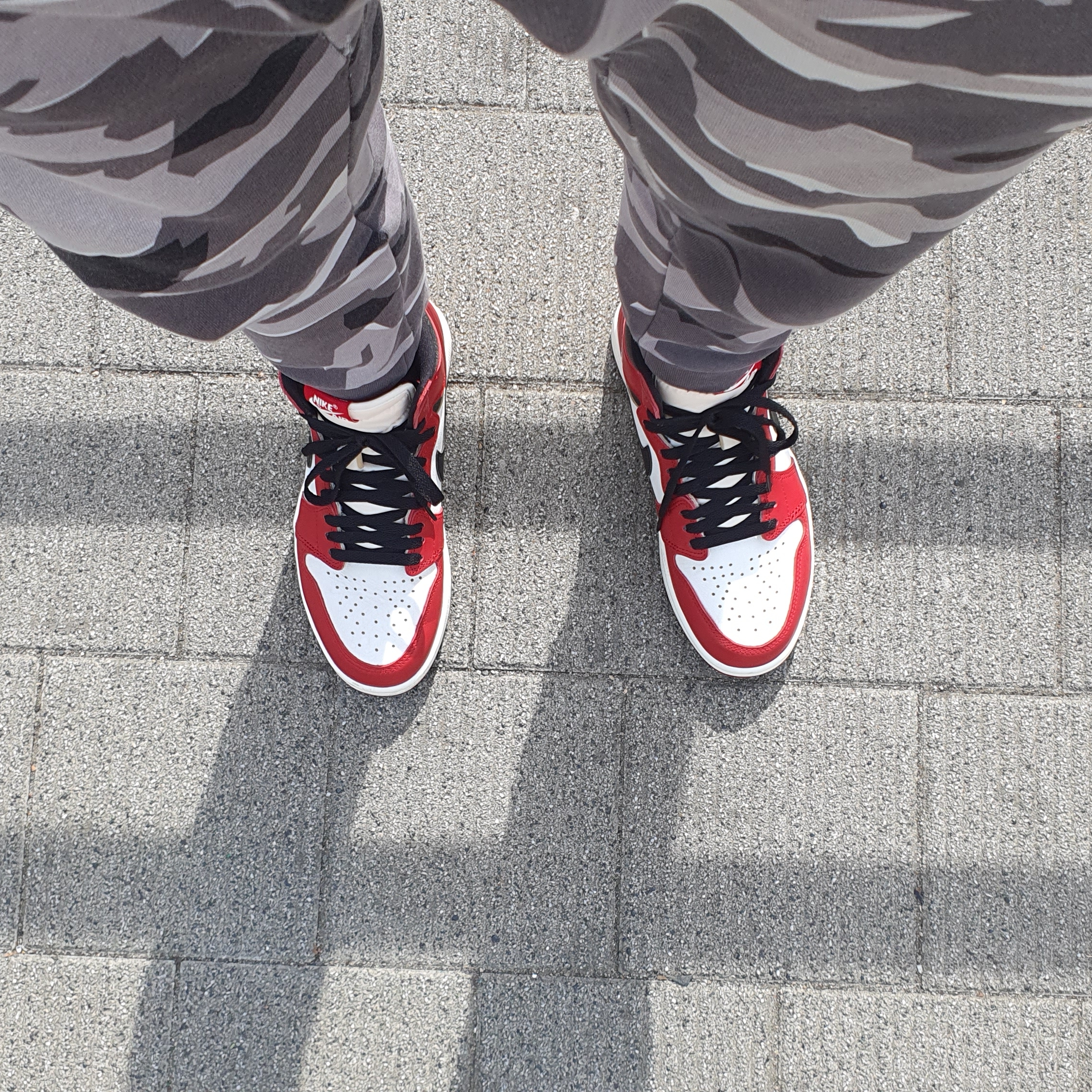 Jordan 1 Retro High OG Chicago 2022 착용 스타일 - 3