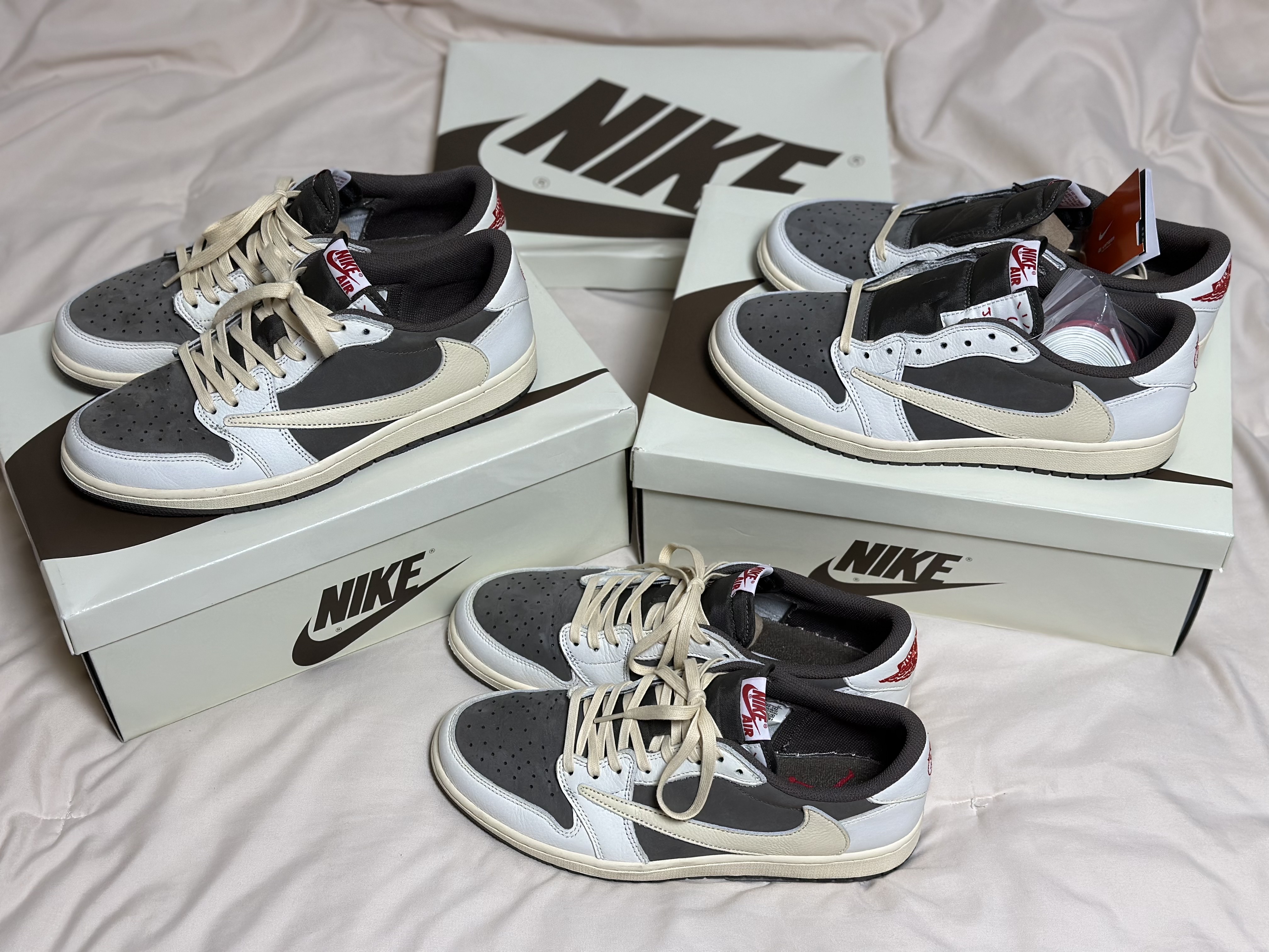 Jordan 1 x Travis Scott Retro Low OG SP Sail and Ridgerock 착용 스타일