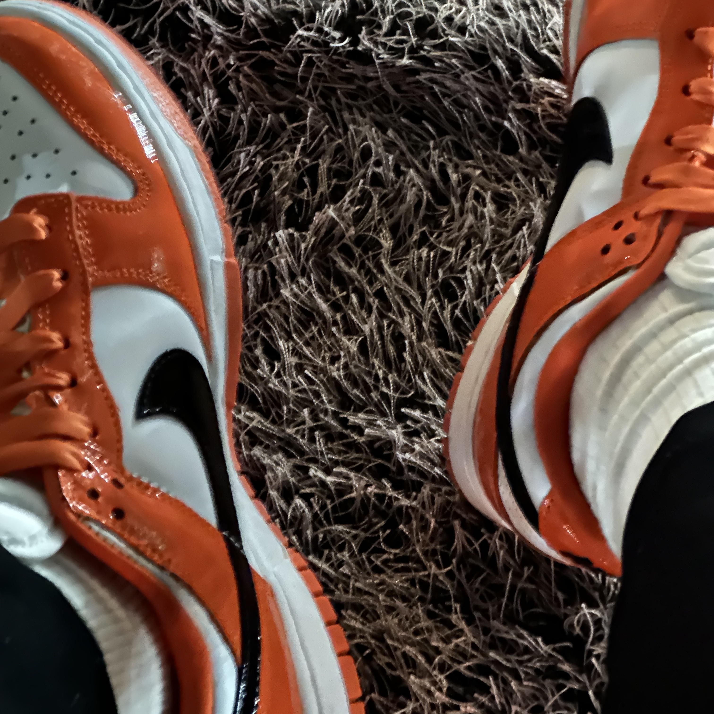 (W) Nike Dunk Low Essential Brilliant Orange 착용 스타일