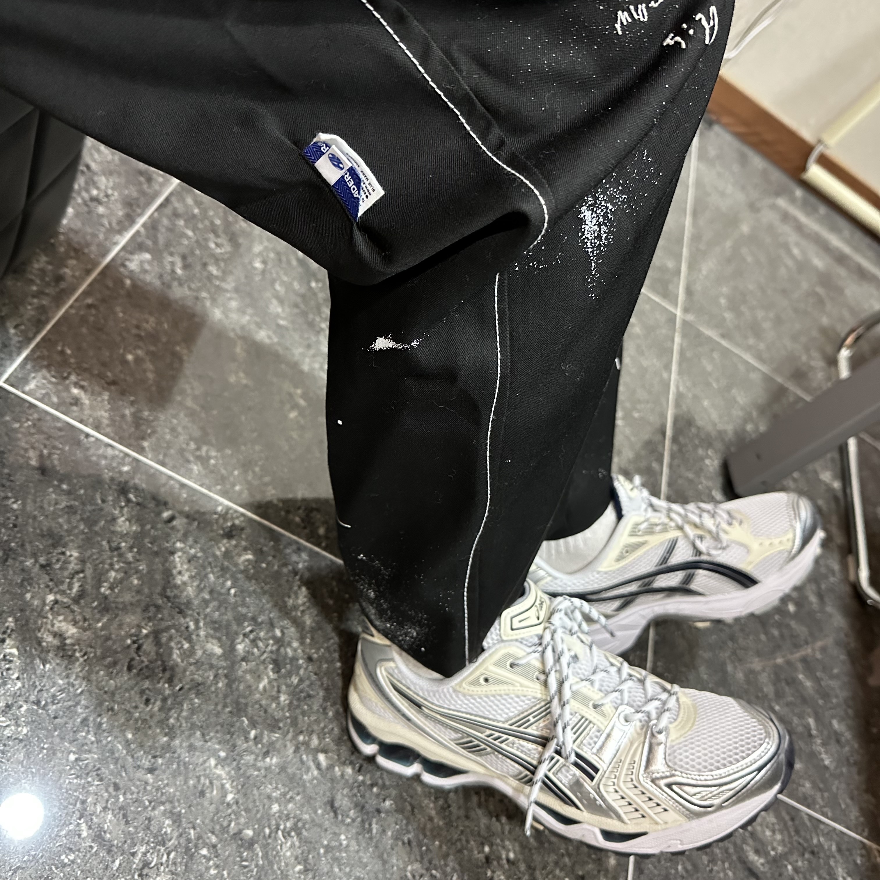 (W) Asics Gel-Kayano 14 White Midnight 착용 스타일