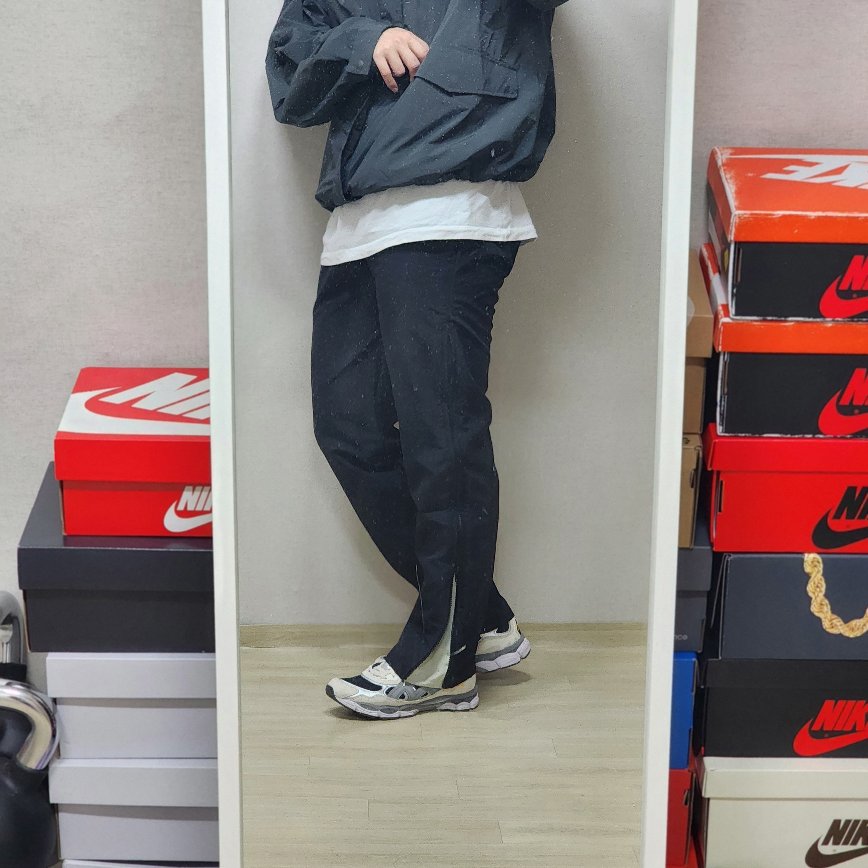 Asics Gel-NYC Black Clay Grey 착용 스타일