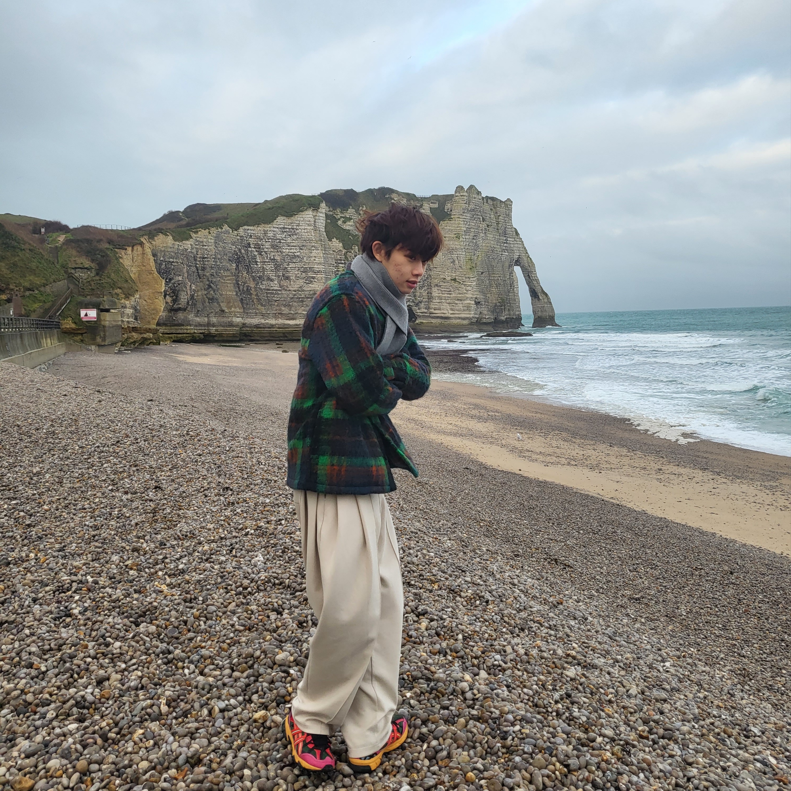 Zara x Ader Error Jogger Pants Grey, Asics x Andersson Bell Gel-Sonoma 15-50 Bright Rose Evergreen 착용 스타일 - 4