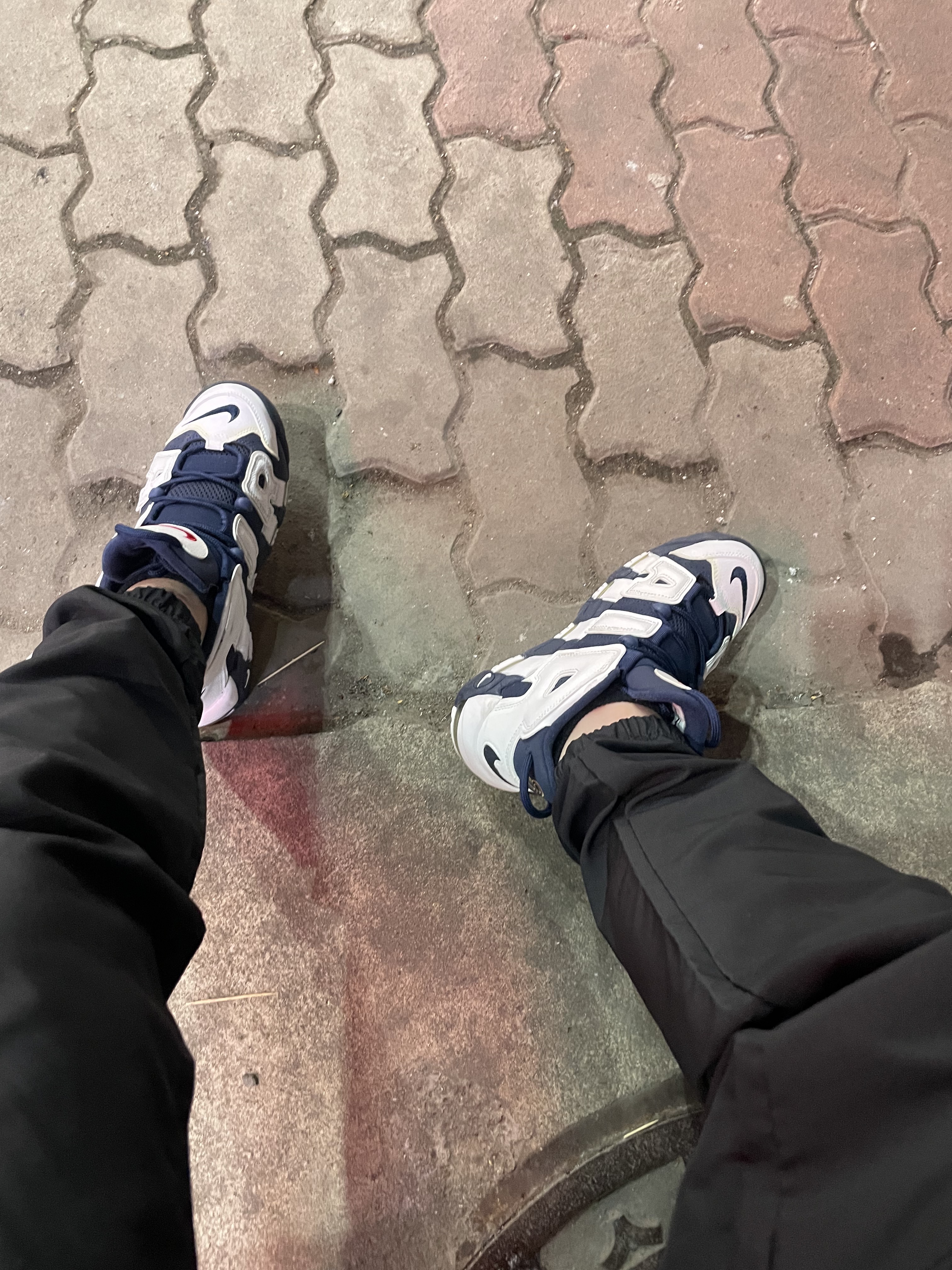 Nike Air More Uptempo Olympic 2016 착용 스타일