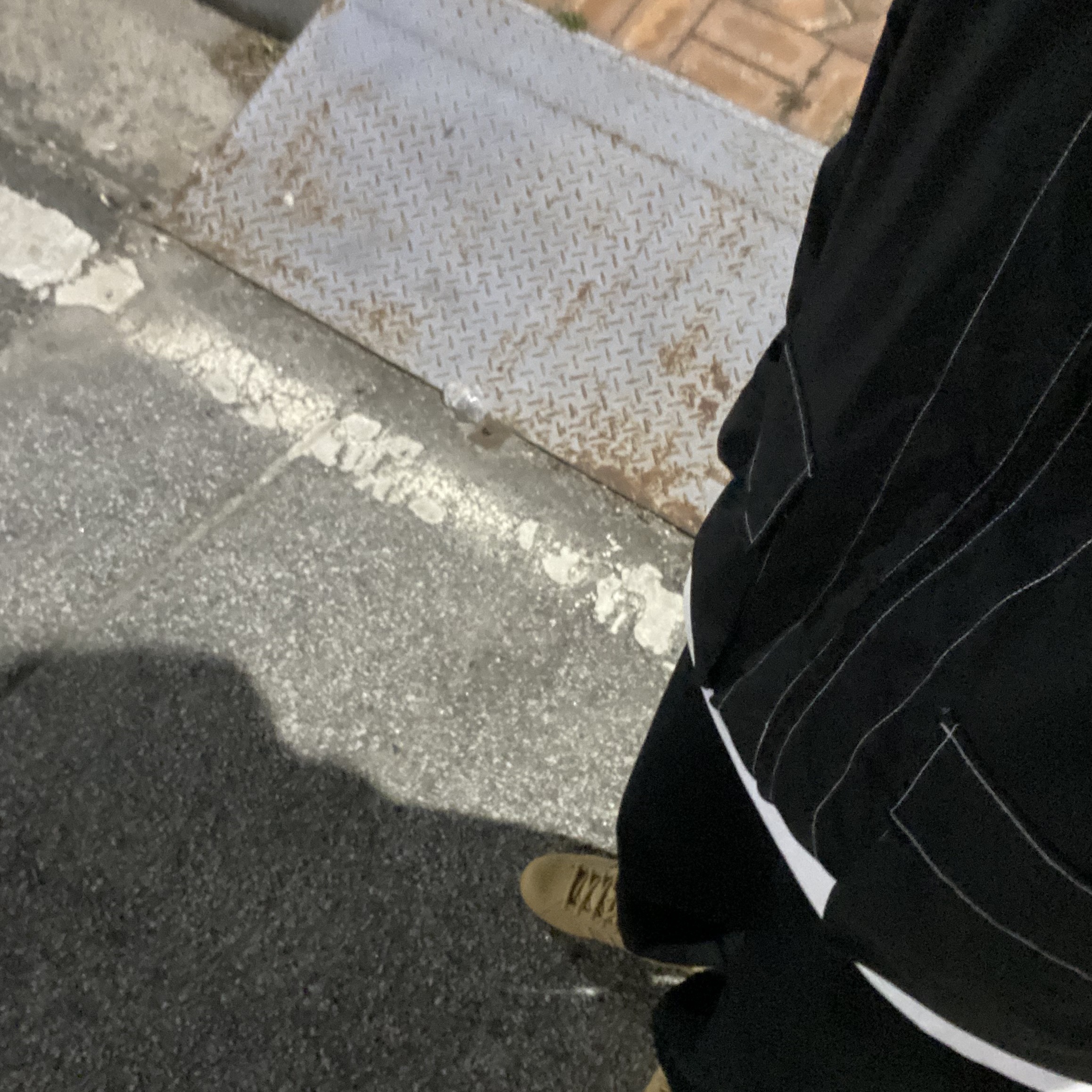 Adidas Superstar Golden Beige 착용 스타일