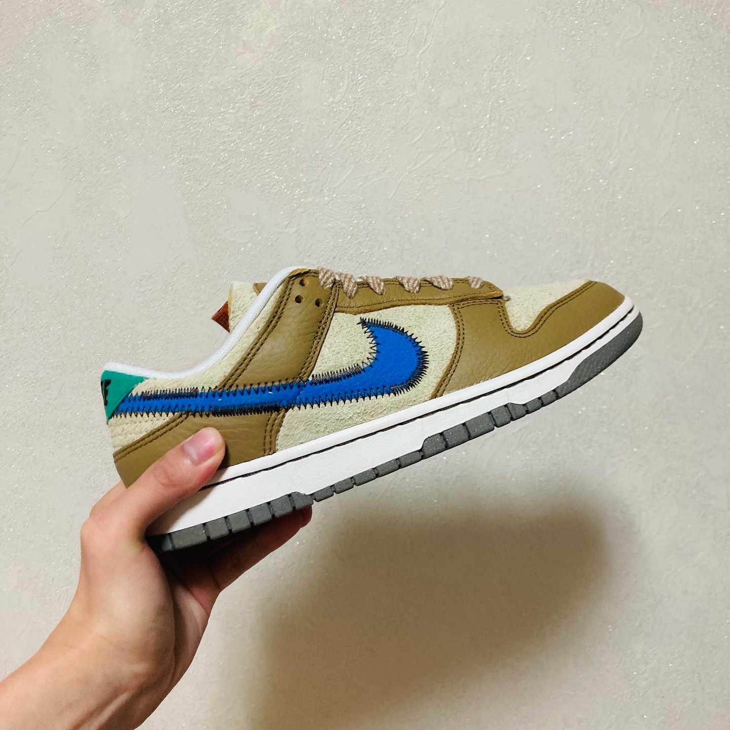 Nike x Size? Dunk Low Dark Driftwood Photo Blue 착용 스타일