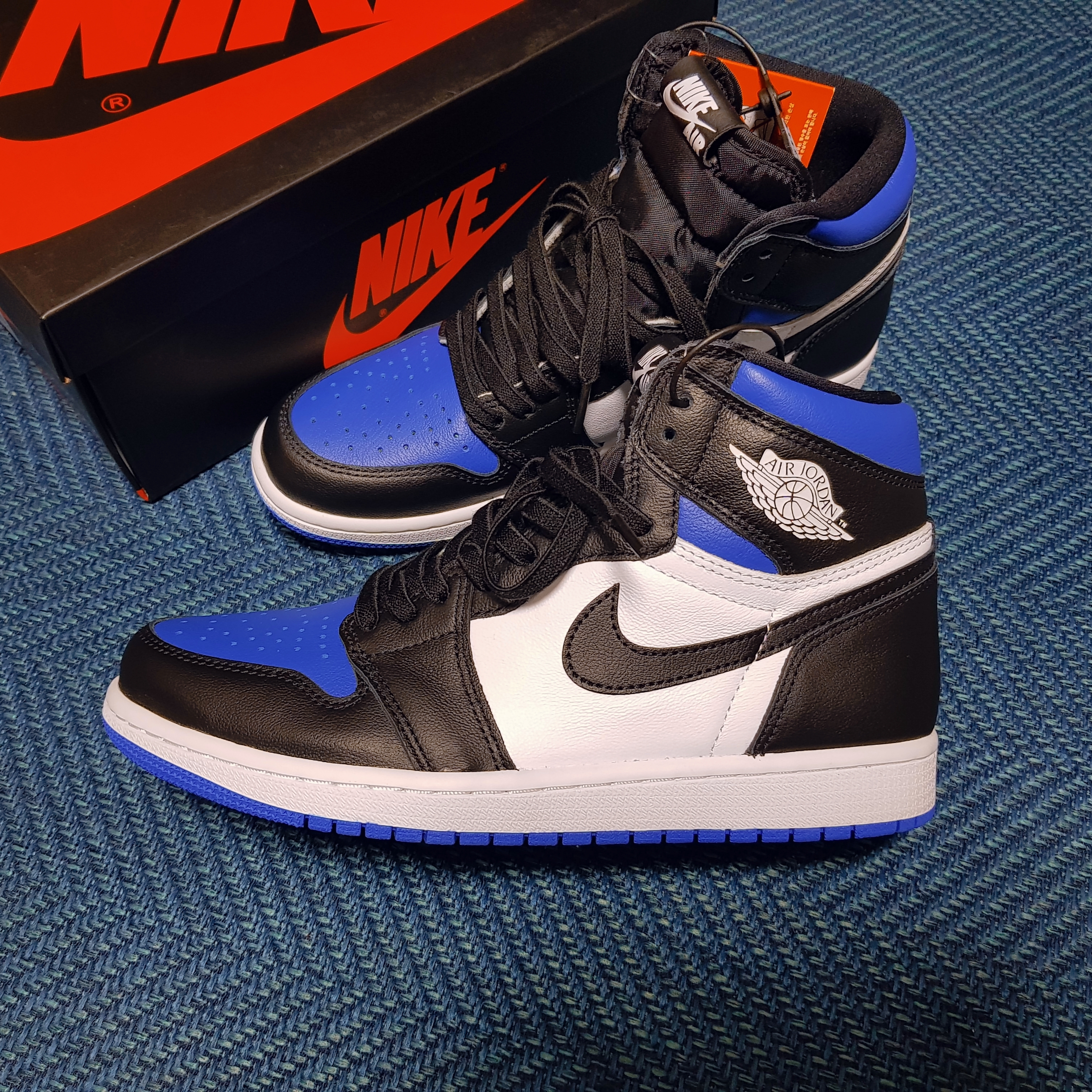 Jordan 1 Retro High OG Royal Toe 착용 스타일