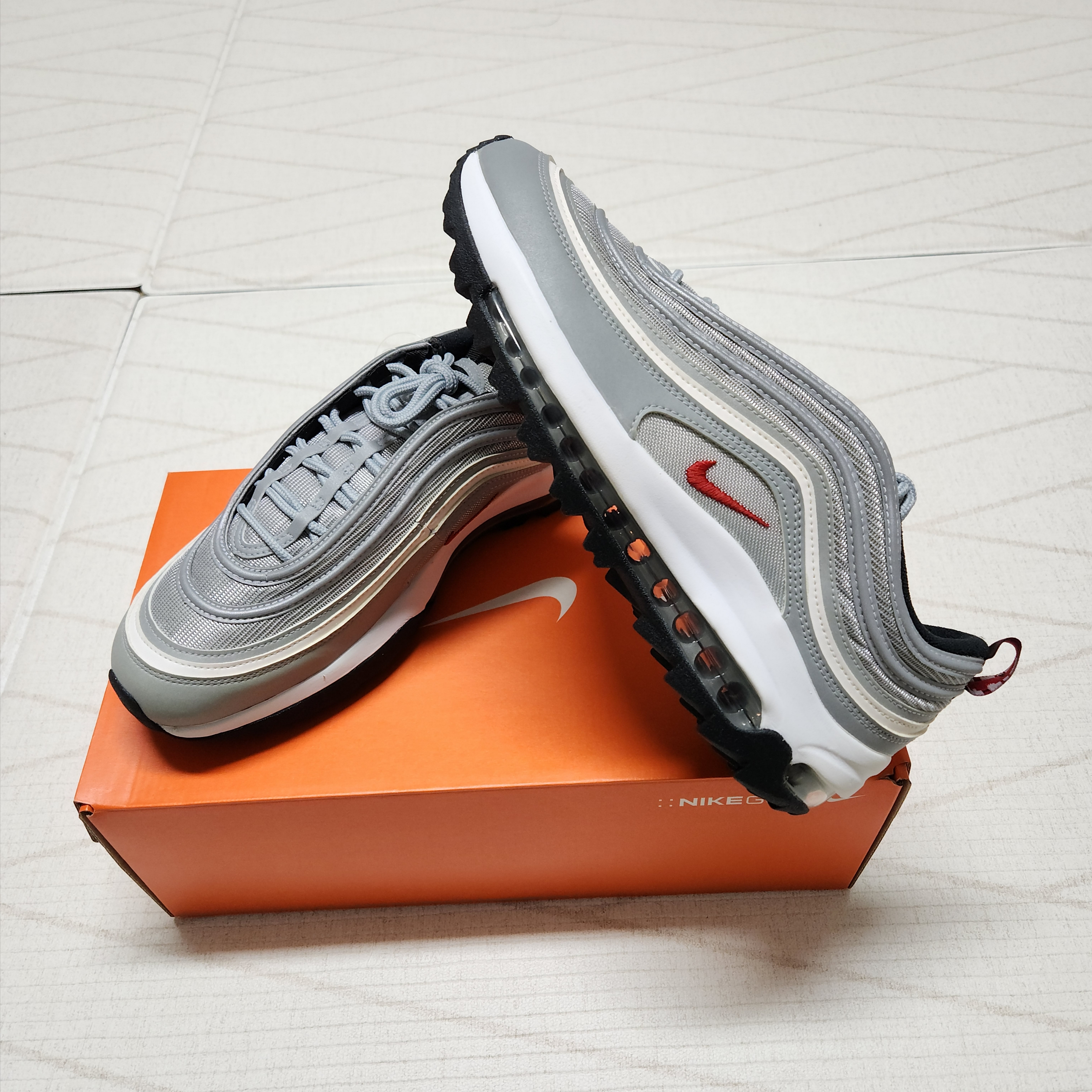 Nike Air Max 97 G Silver Bullet 착용 스타일 - 3