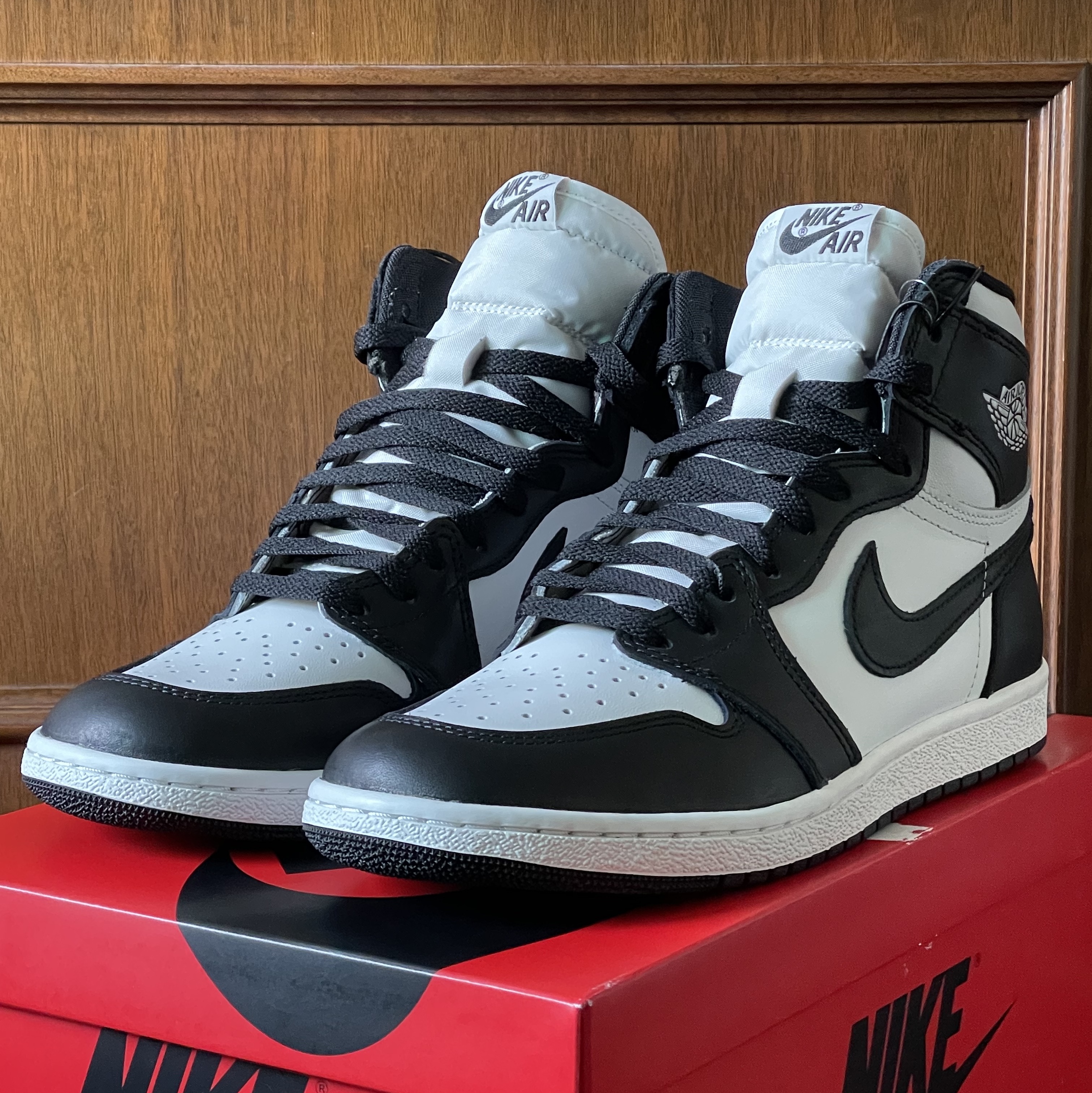 Jordan 1 High 85 Black White 착용 스타일 - 2