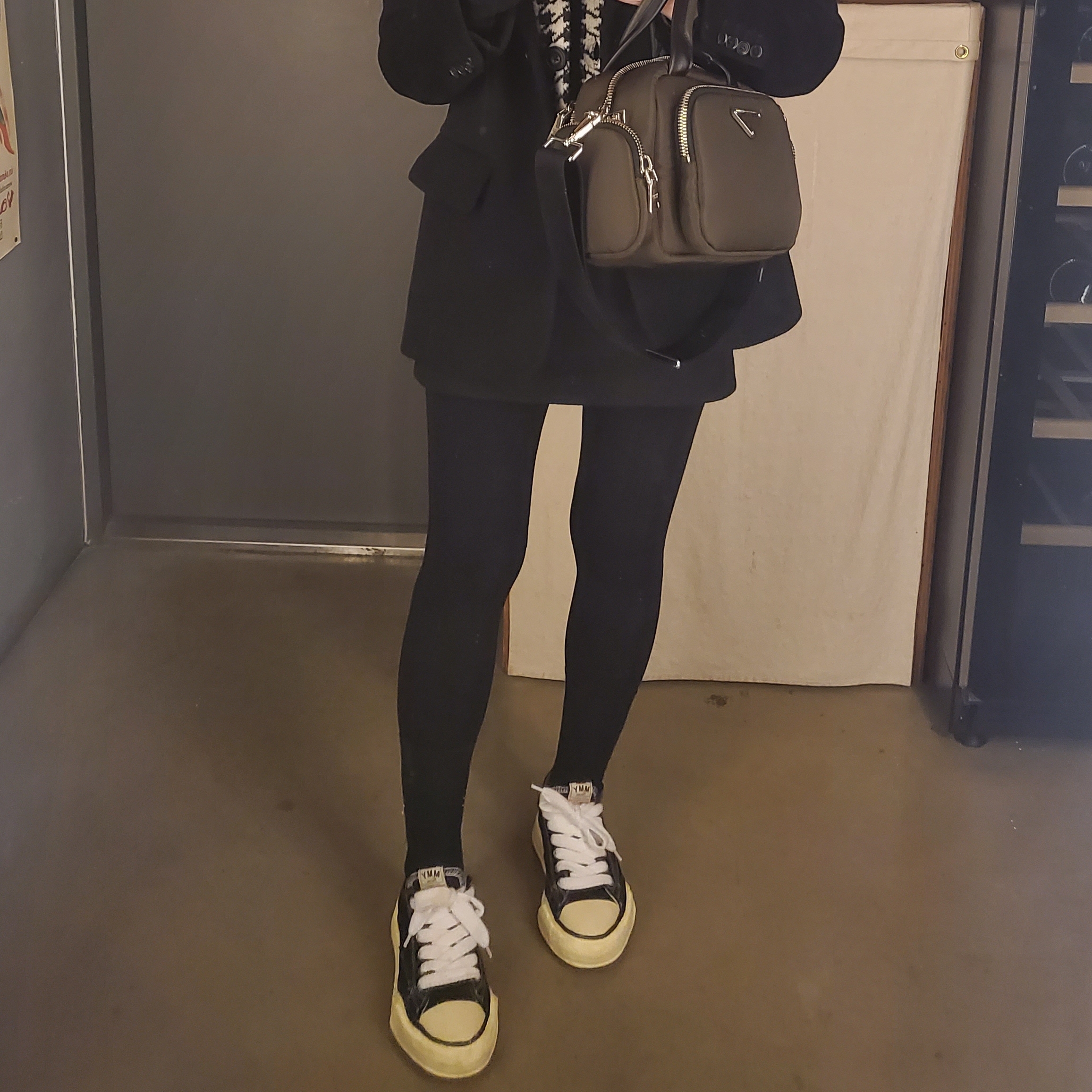 Maison Mihara Yasuhiro Peterson VL OG Sole Canvas Low-top Sneakers Black 착용 스타일 - 2