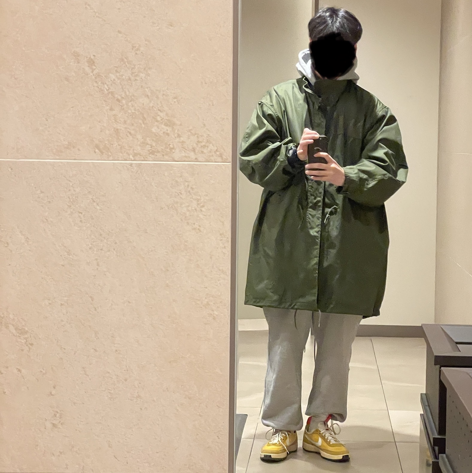 Casio G-Shock x Supreme x The North Face DW-6900 Black, Nike x Tom Sachs General Purpose Shoe Archive 착용 스타일