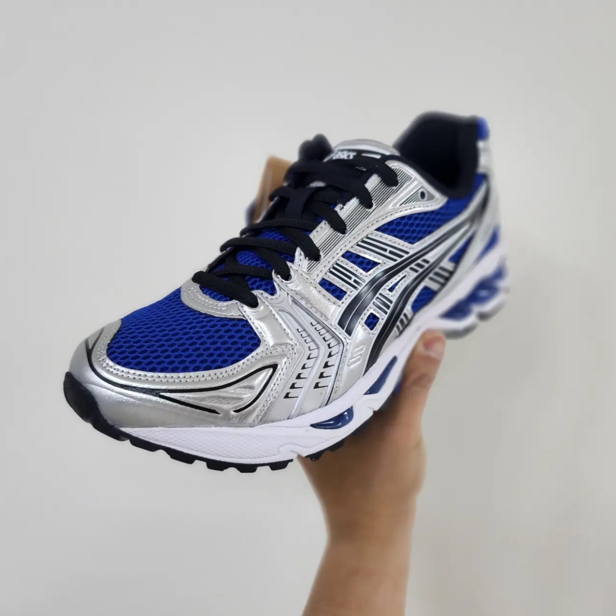 Asics Gel-Kayano 14 Monaco Blue Black 착용 스타일 - 1