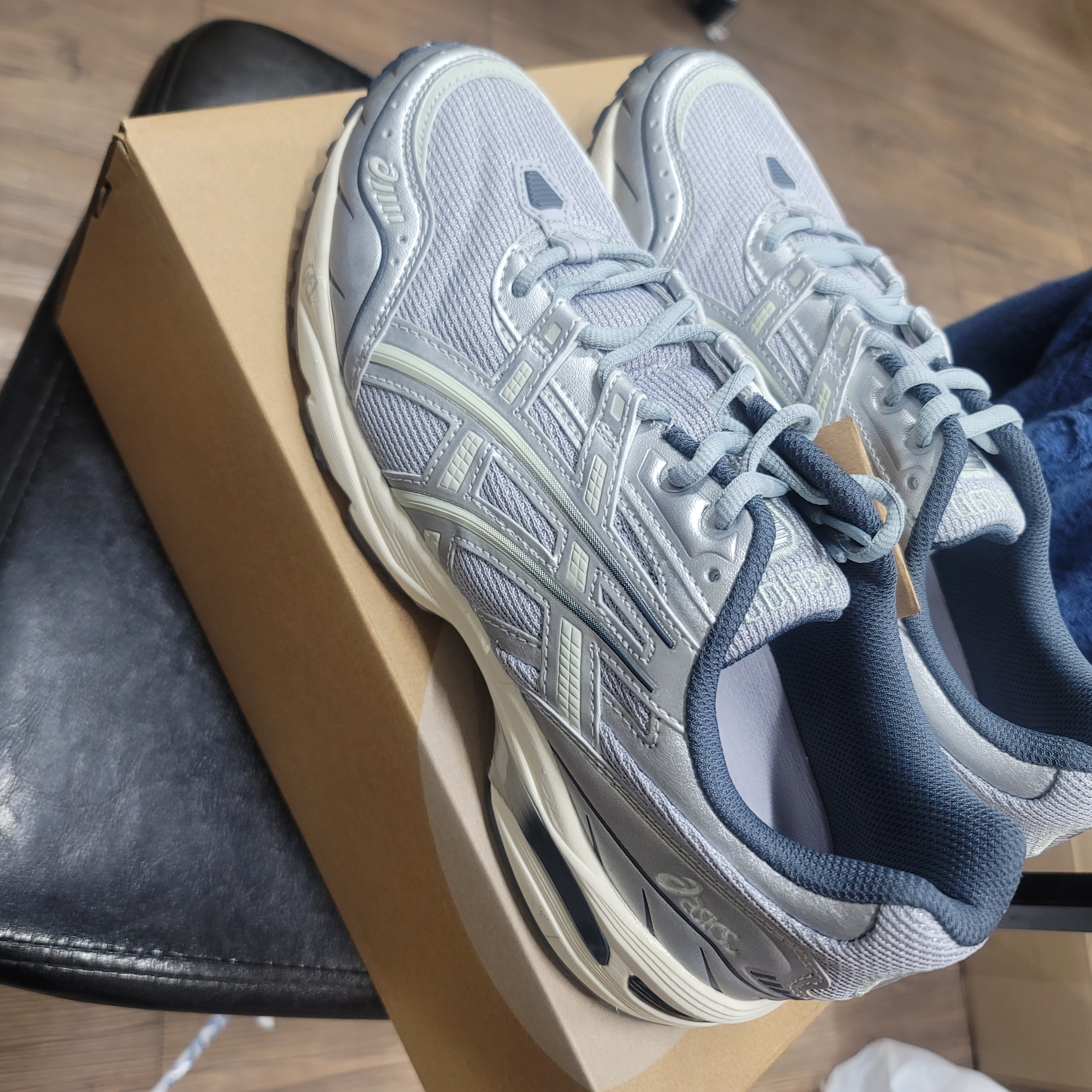 Asics Gel-1090 Piedmont Grey 착용 스타일 - 2